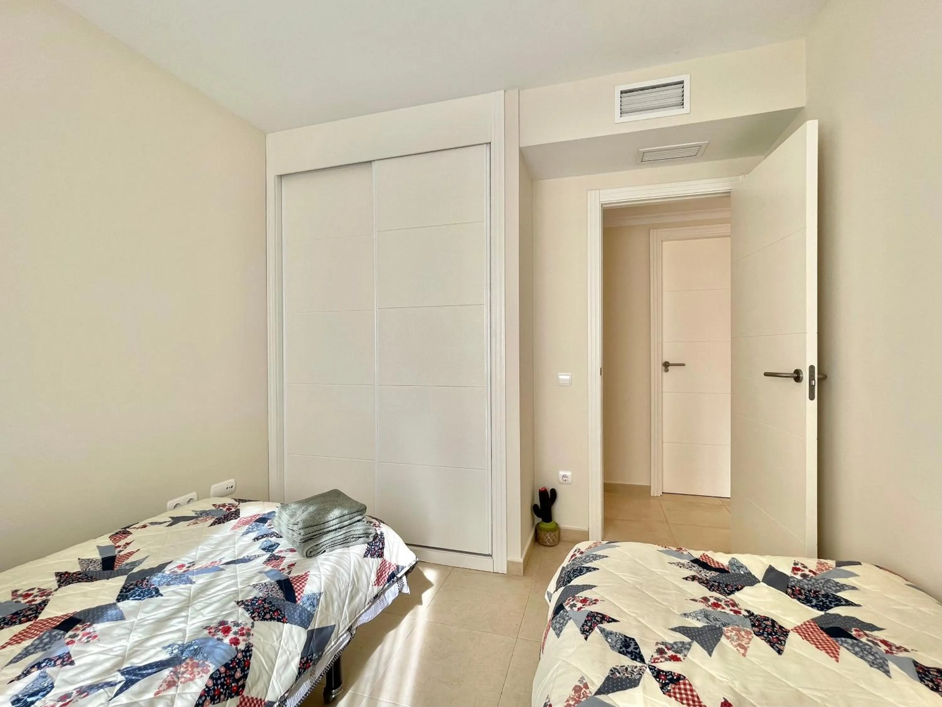 Bed in 2 Bedrooms Apartment in Calpe LARIMAR