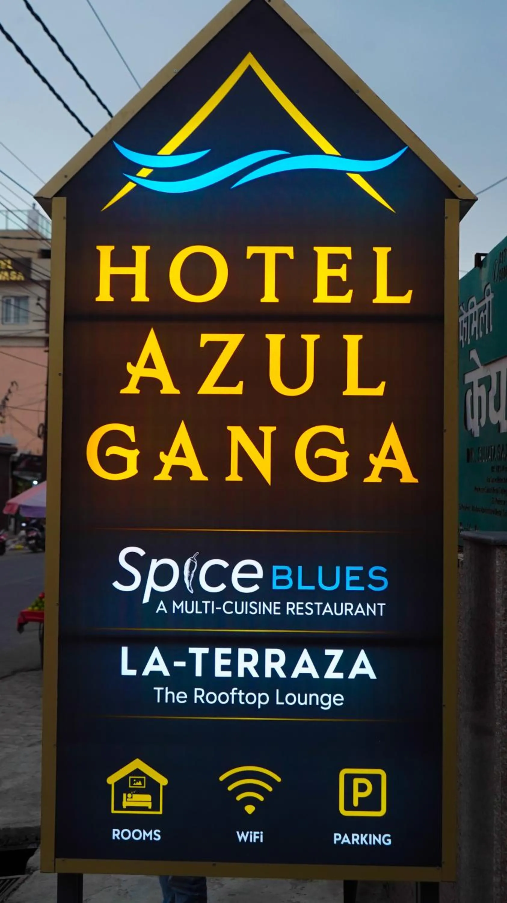 Logo/Certificate/Sign in Hotel Azul Ganga