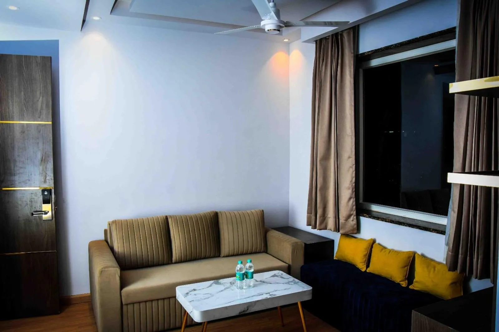 Seating area in Hotel Azul Ganga