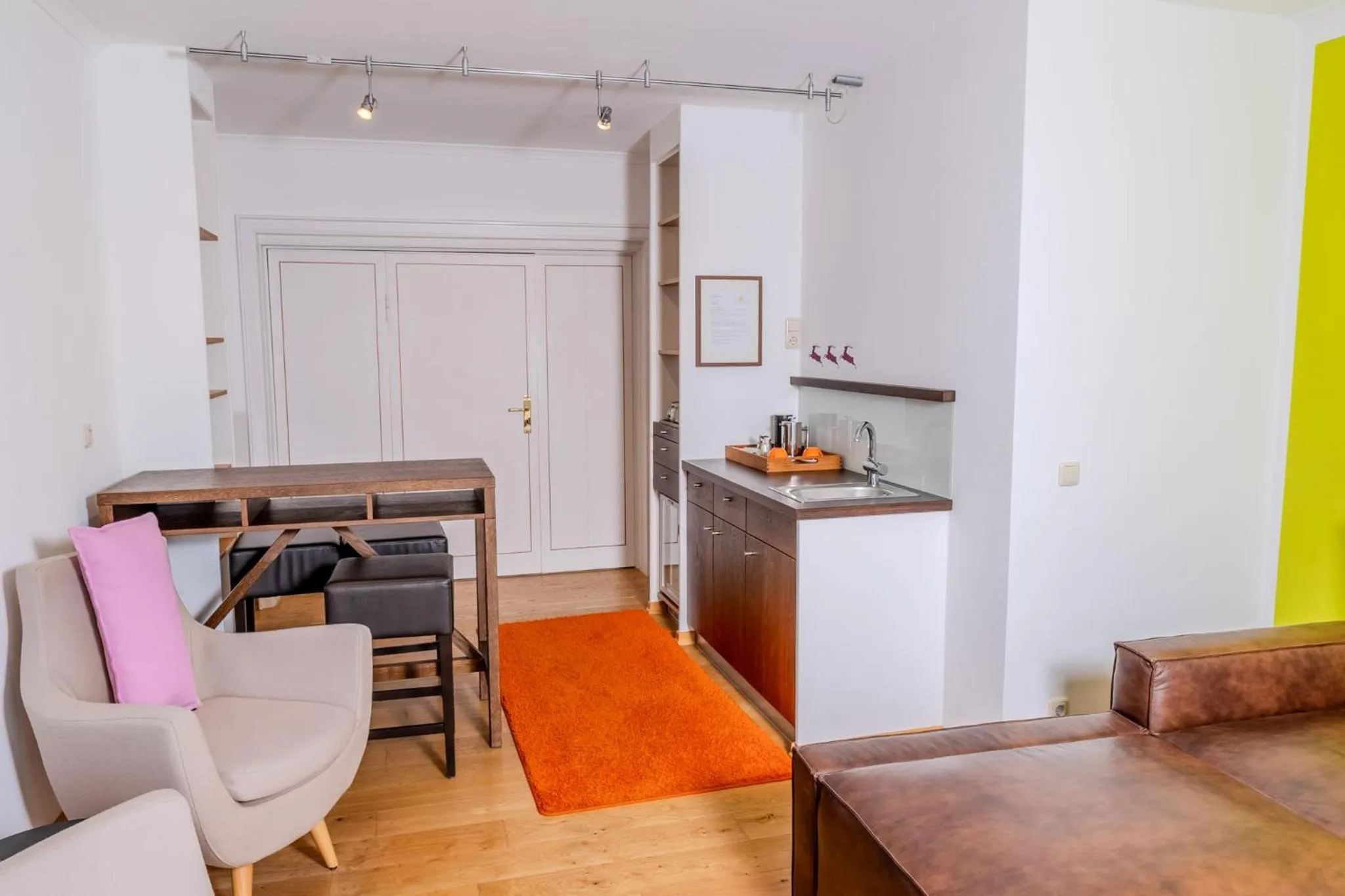 Kitchen or kitchenette in Aparthotel Parsberg GreenDesign