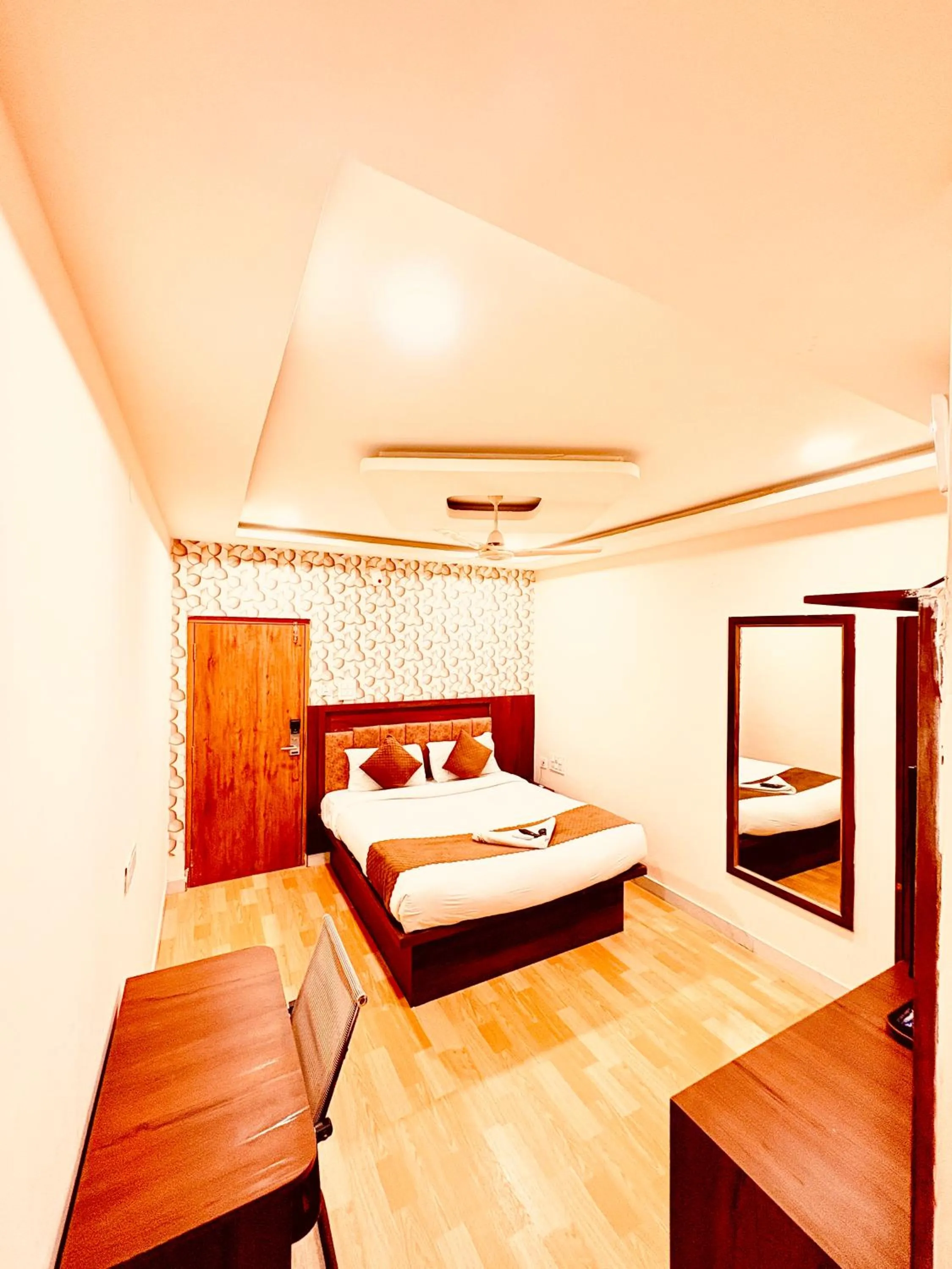 Bedroom, Bed in Hotel Eagle Grand Airport Zone