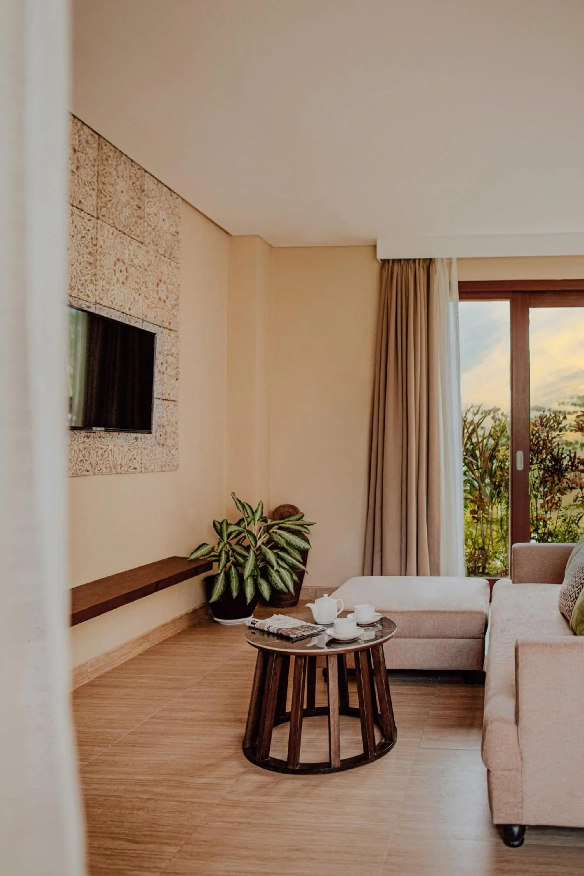 Communal lounge/ TV room in Stanagiri Villas Ubud