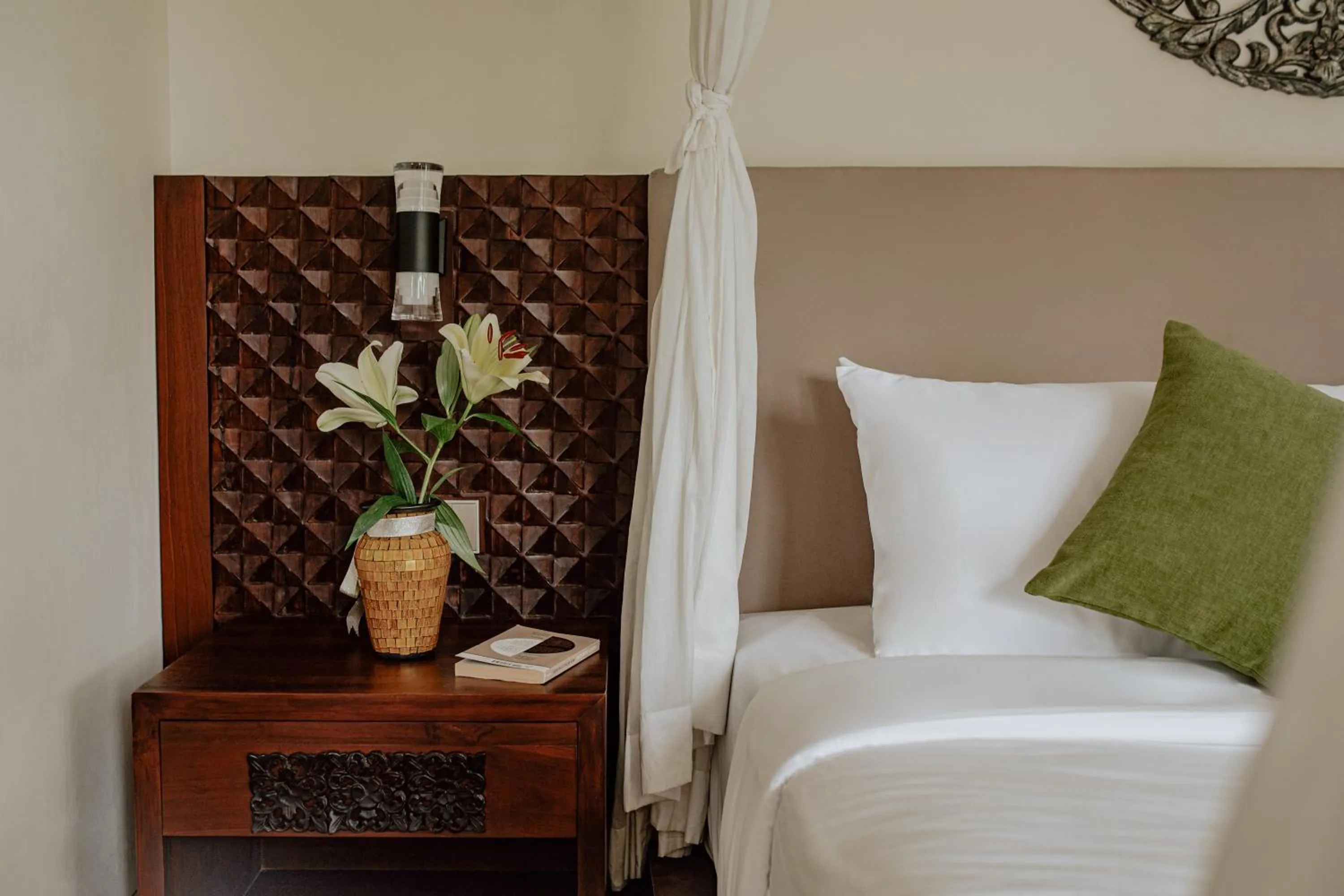 Bed in Stanagiri Villas Ubud