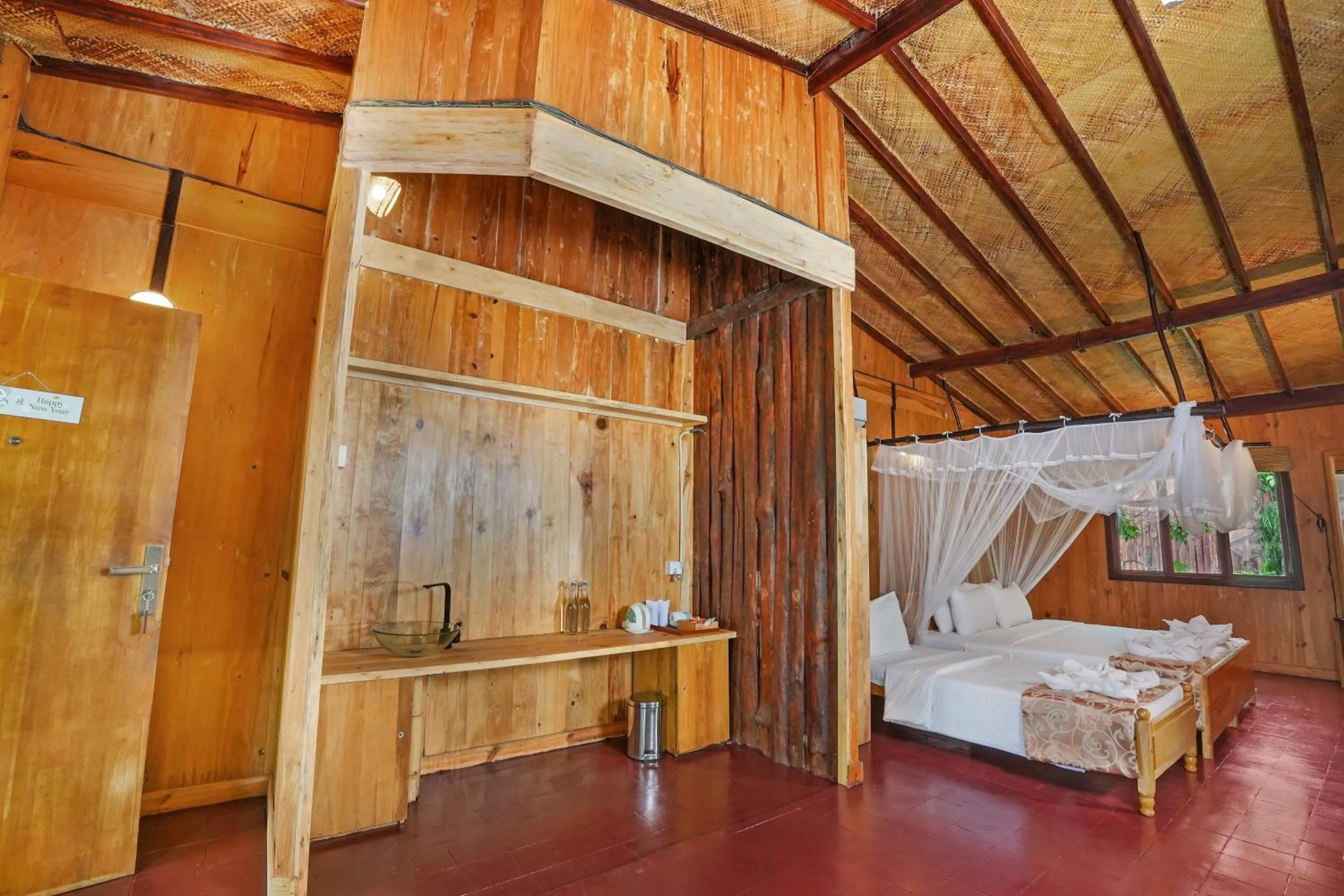 Bed in Lake Resort Bolgoda