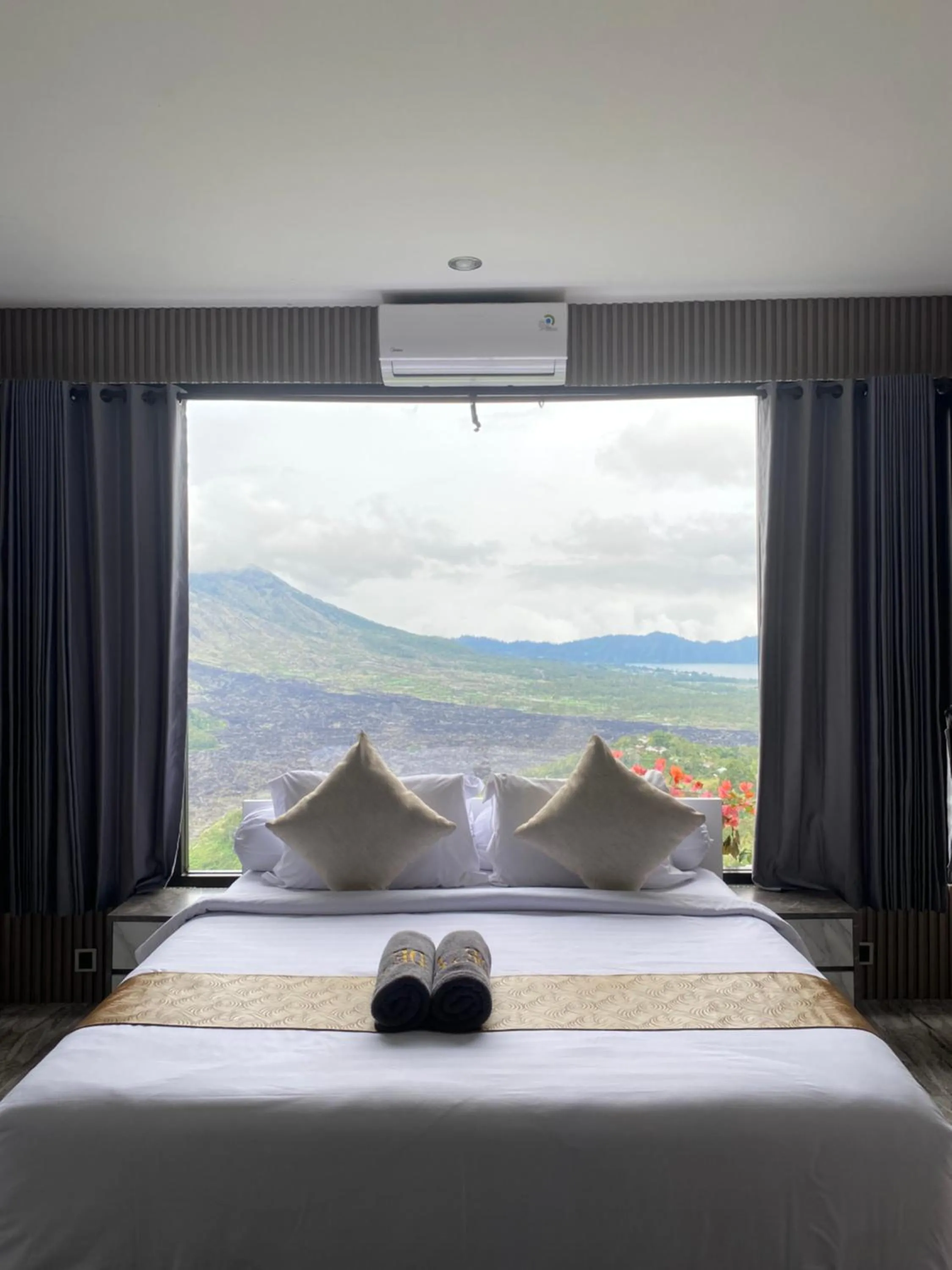 Devanora Hotel & Resto