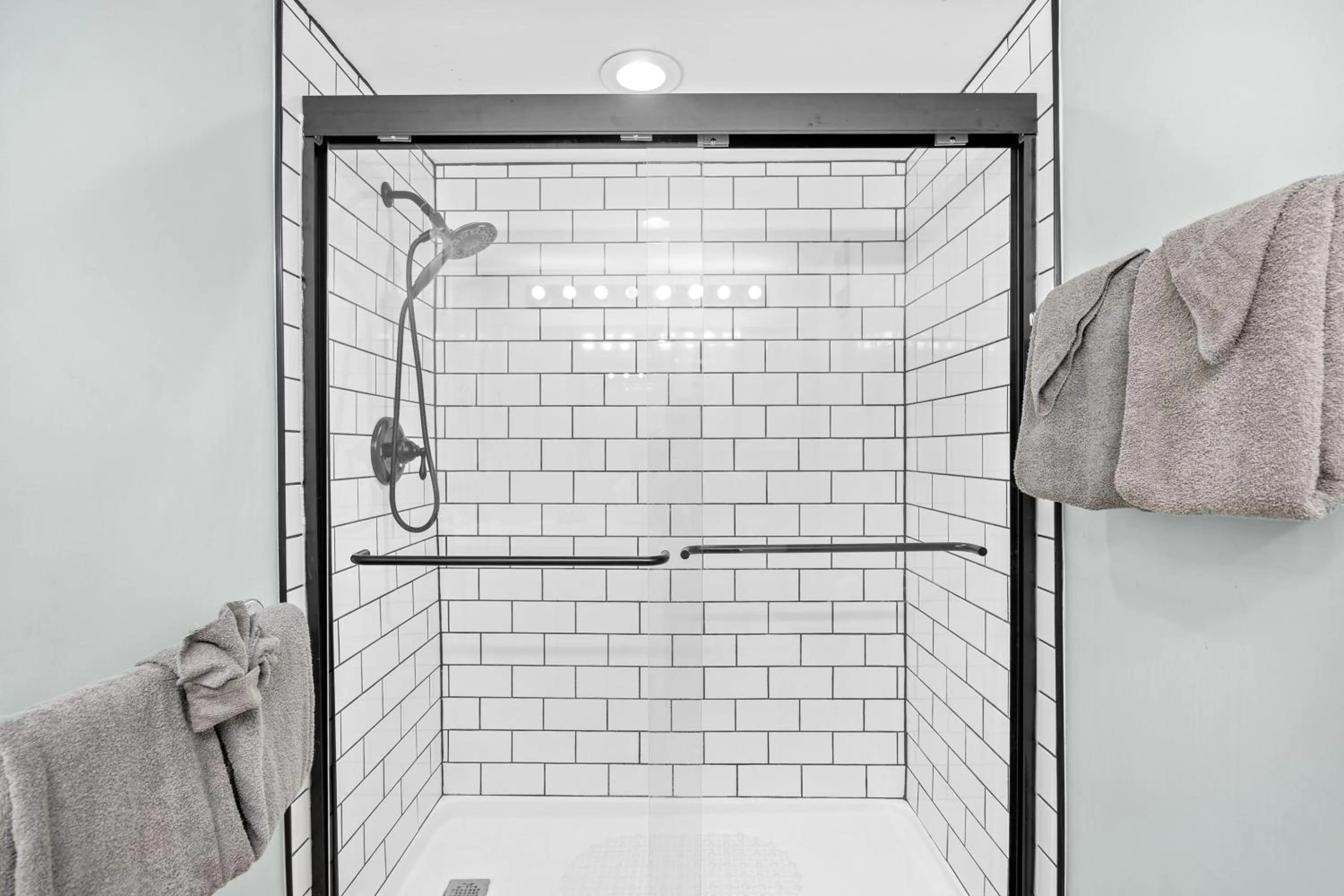 Shower in Direct Ocean Front 3BR 3BA Beach Front