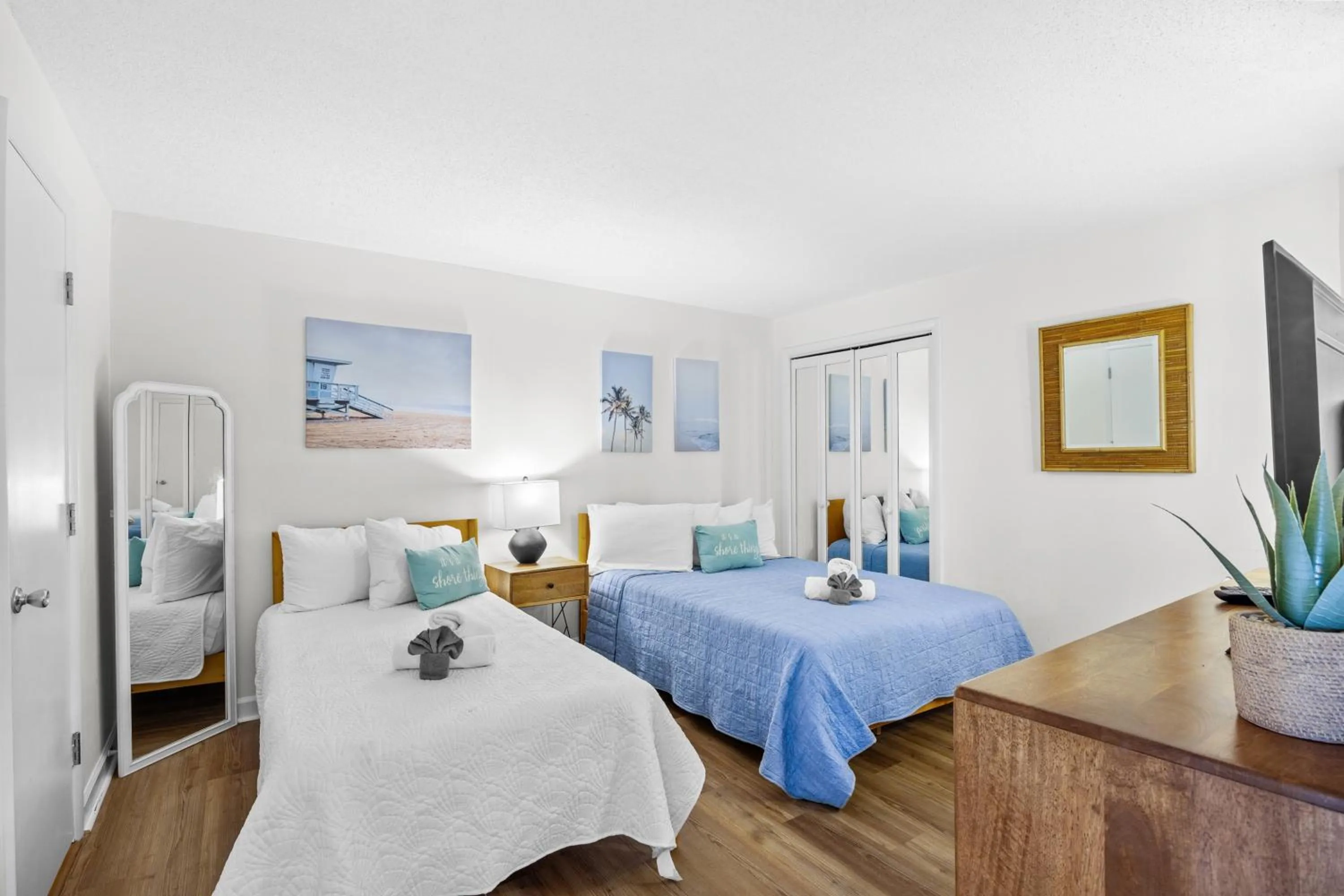 Bed in Direct Ocean Front 3BR 3BA Beach Front