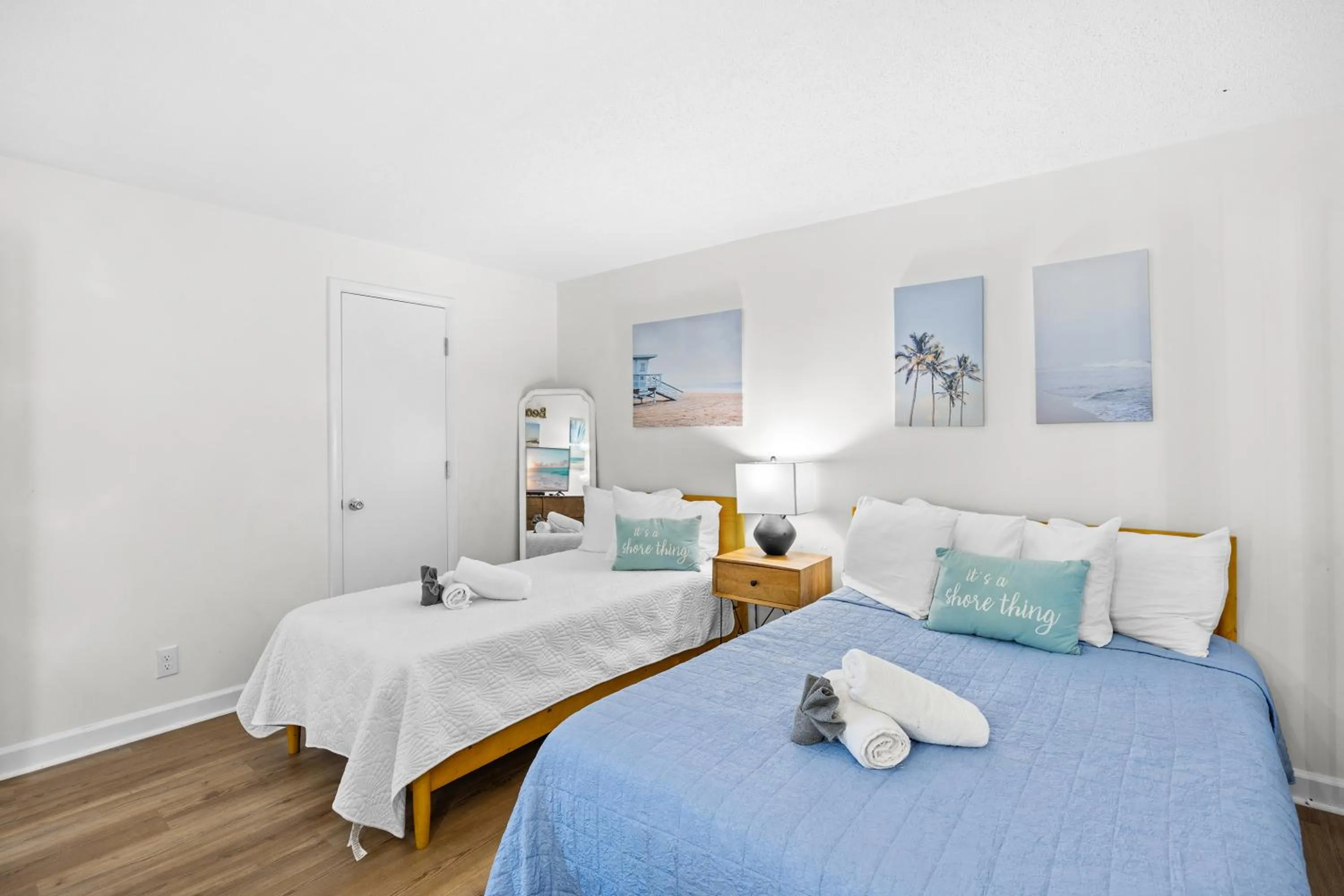 Bed in Direct Ocean Front 3BR 3BA Beach Front