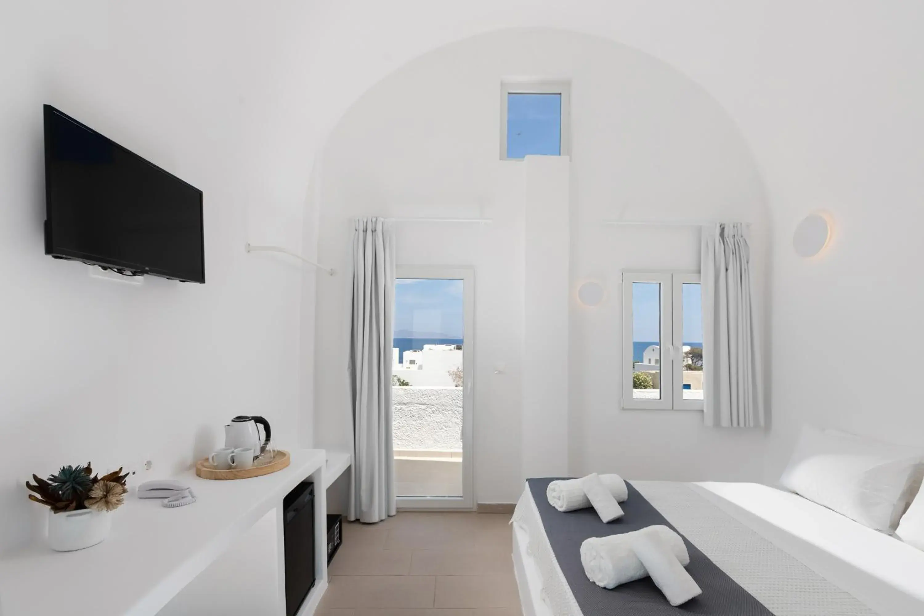 Photo of the whole room, Bed in VOCA HOTEL & SUITES Photo of the whole room, Bed in VOCA HOTEL & SUITES