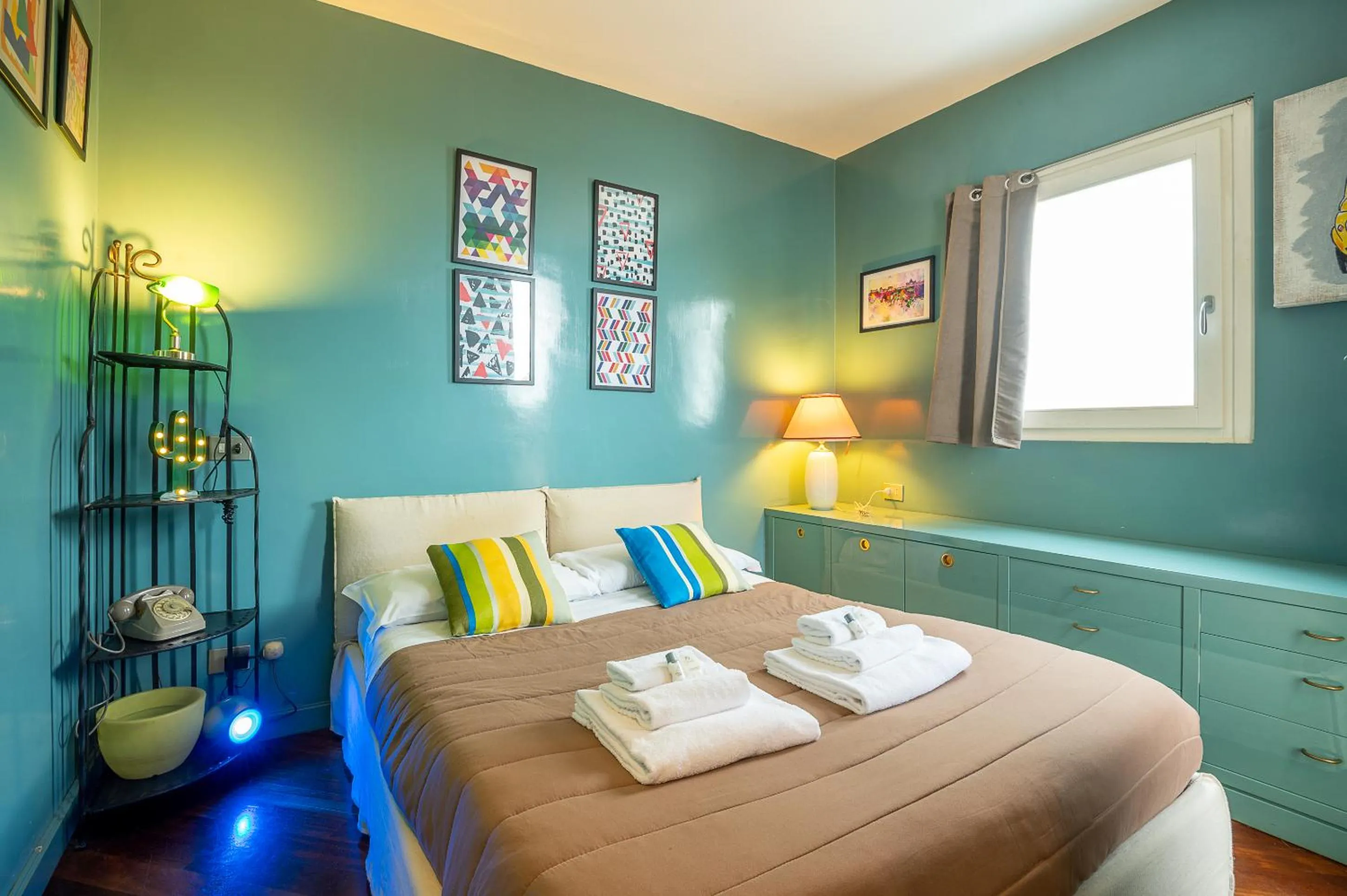 Photo of the whole room, Bed in Tiffany's apartment Flaminio