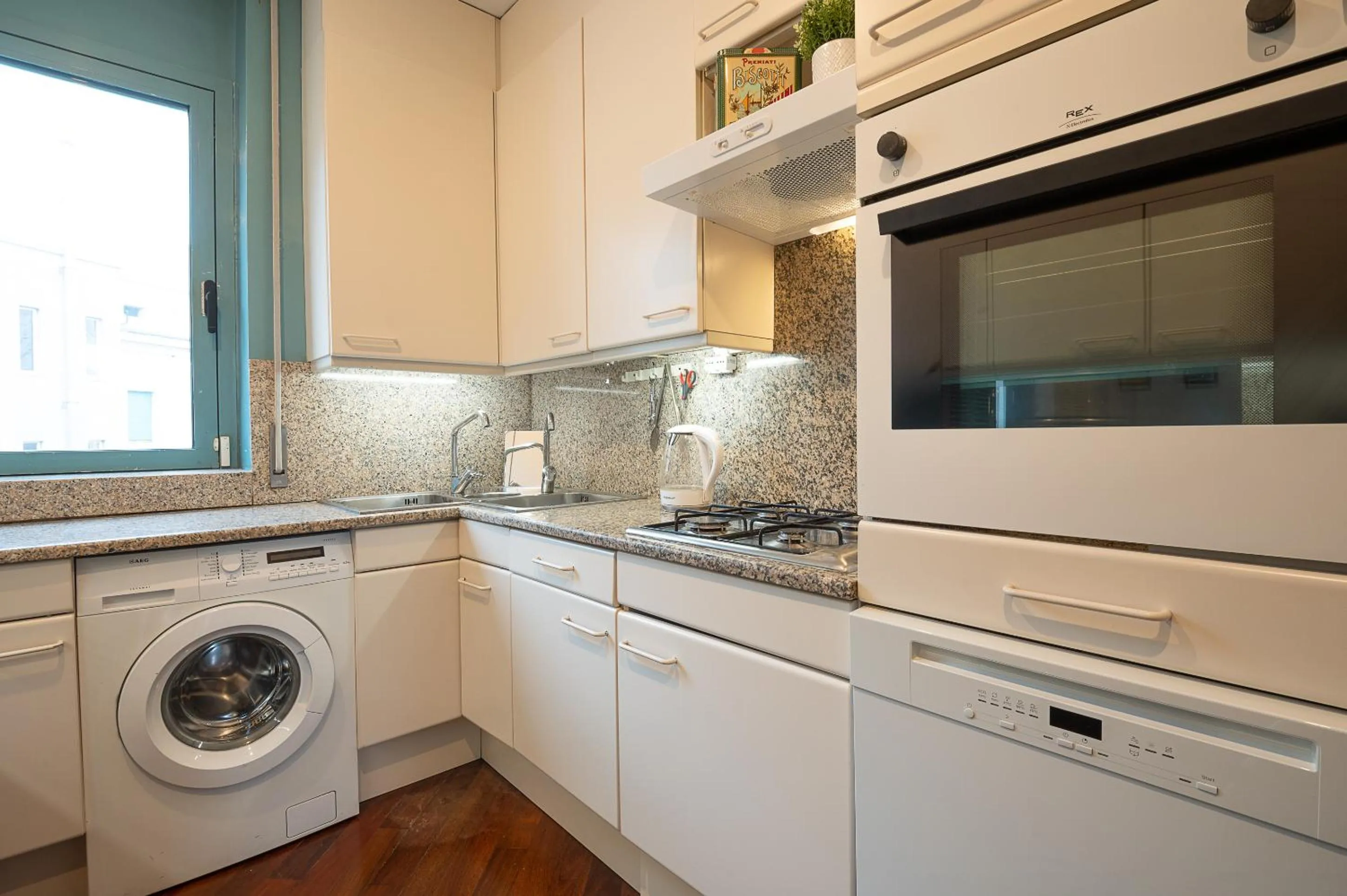 Kitchen or kitchenette in Tiffany's apartment Flaminio