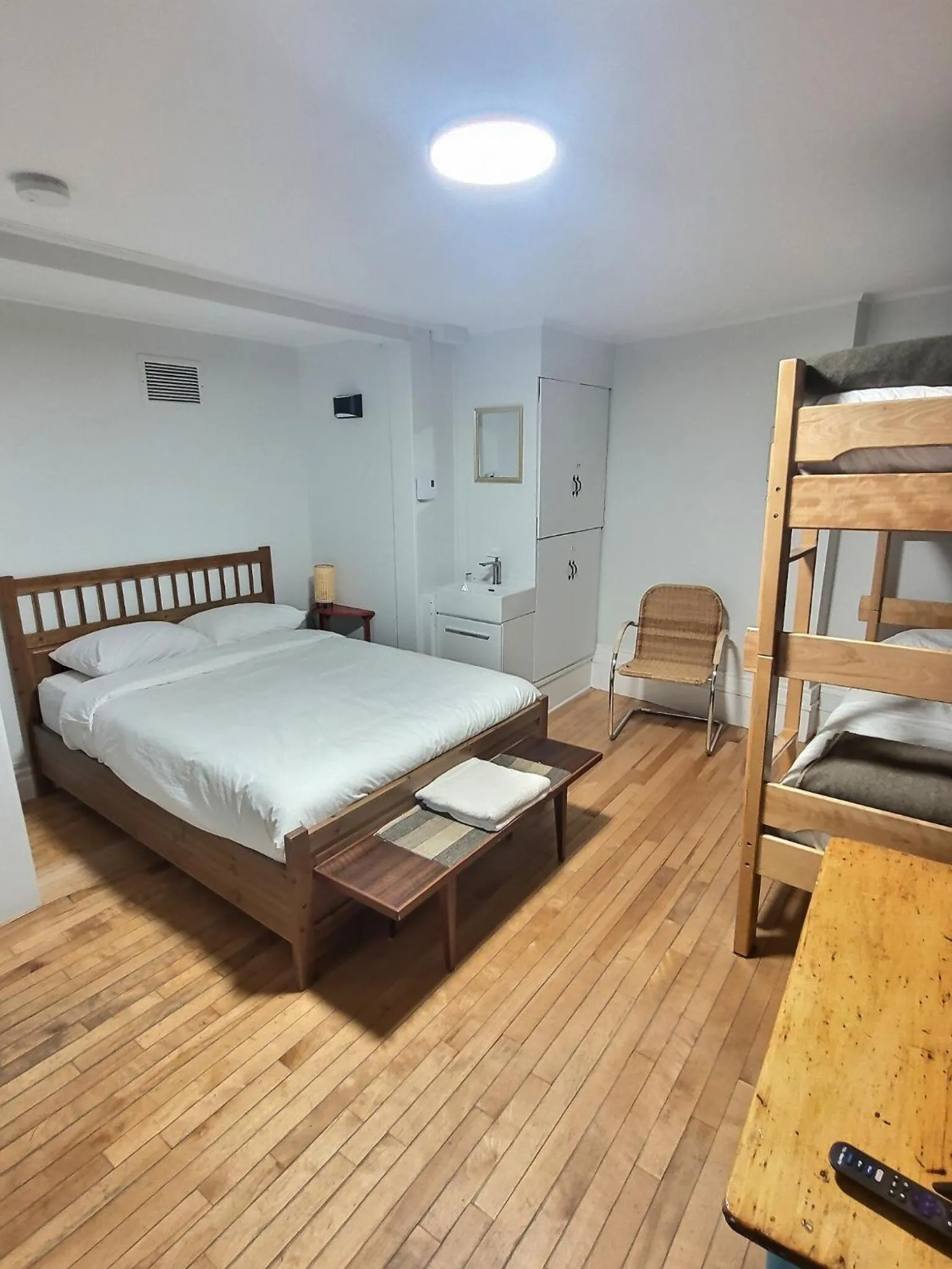 Bedroom, Bed in Auberge de la Paix