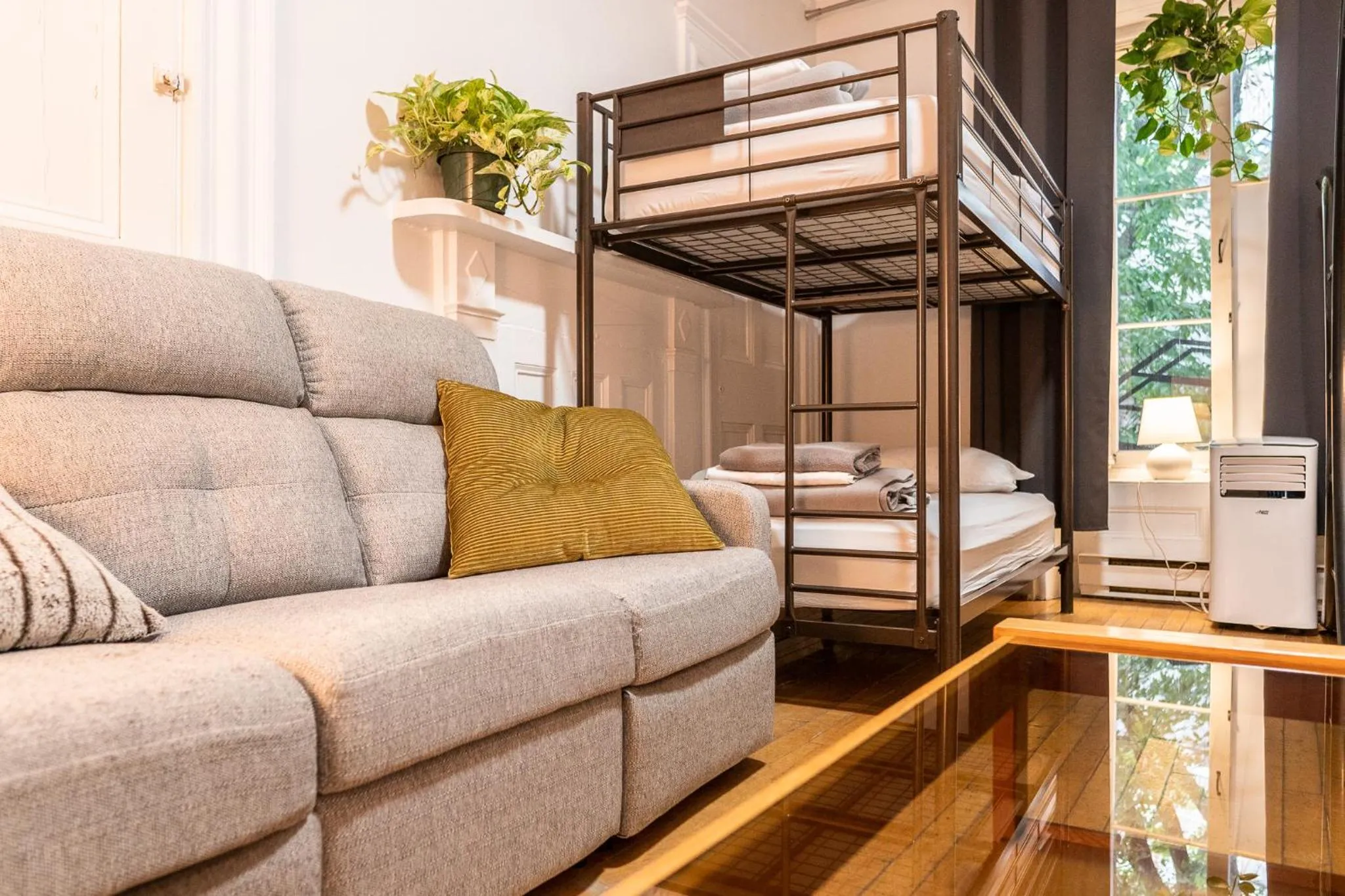 Bed in Auberge de la Paix