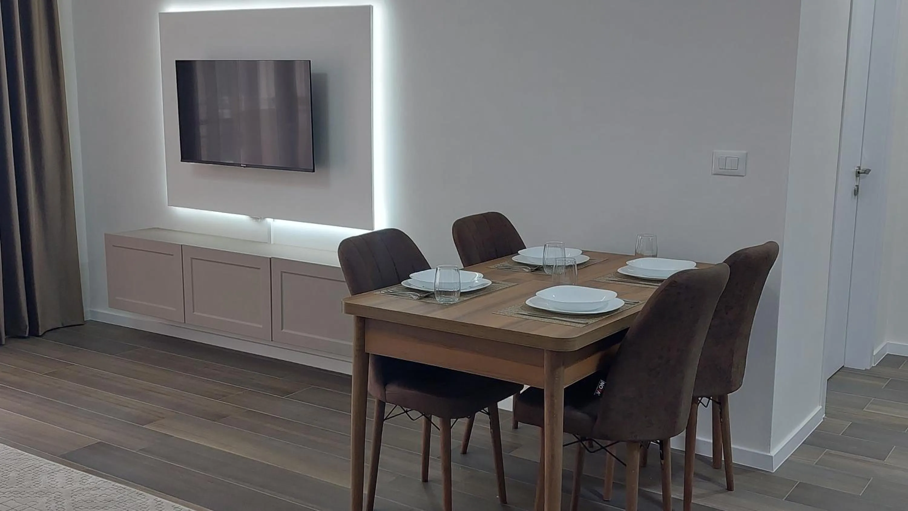 Two-Bedroom Apartment in Amelja's Apartment