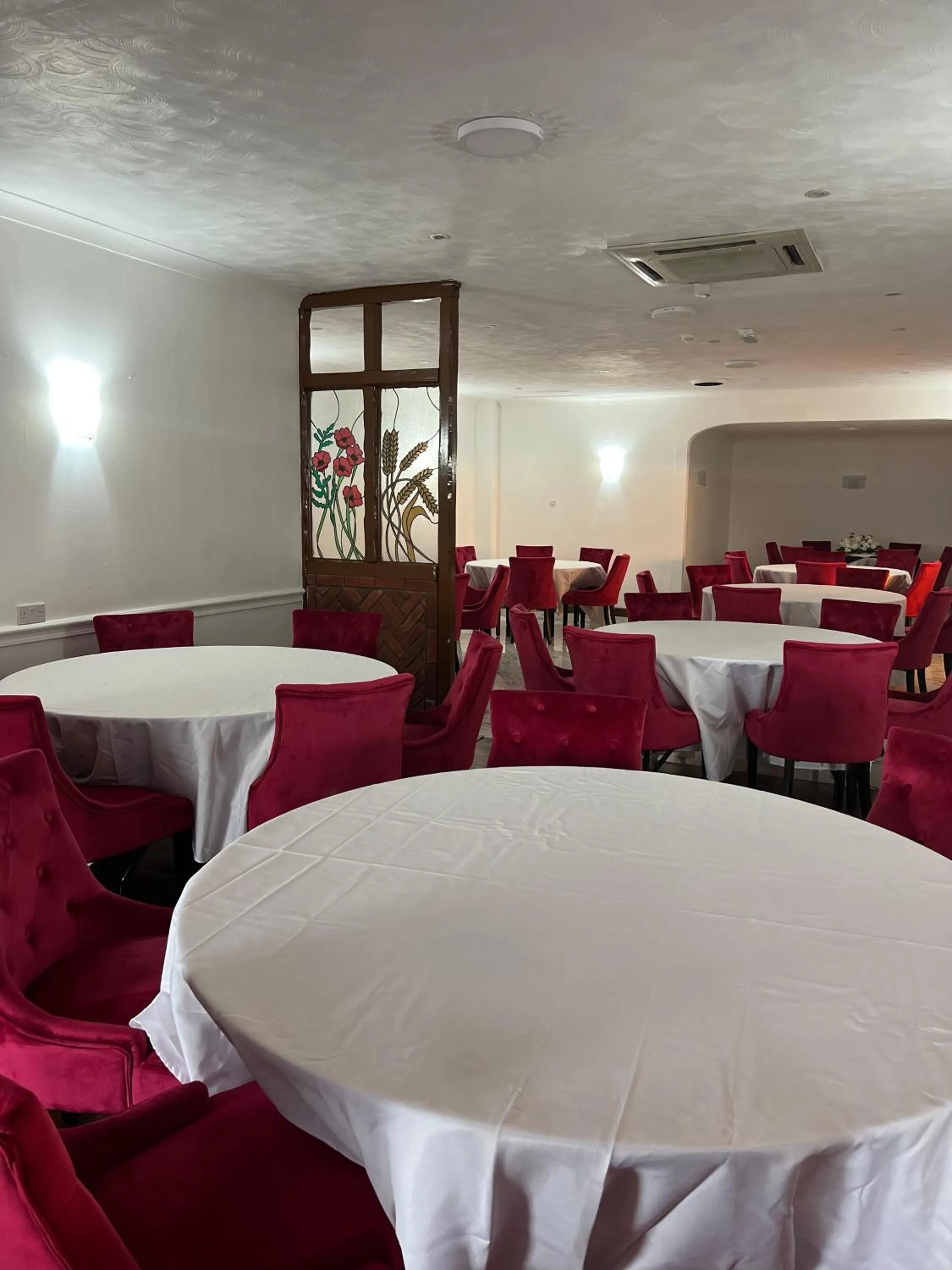 Restaurant/places to eat in Stay Inn Express, Cambridge