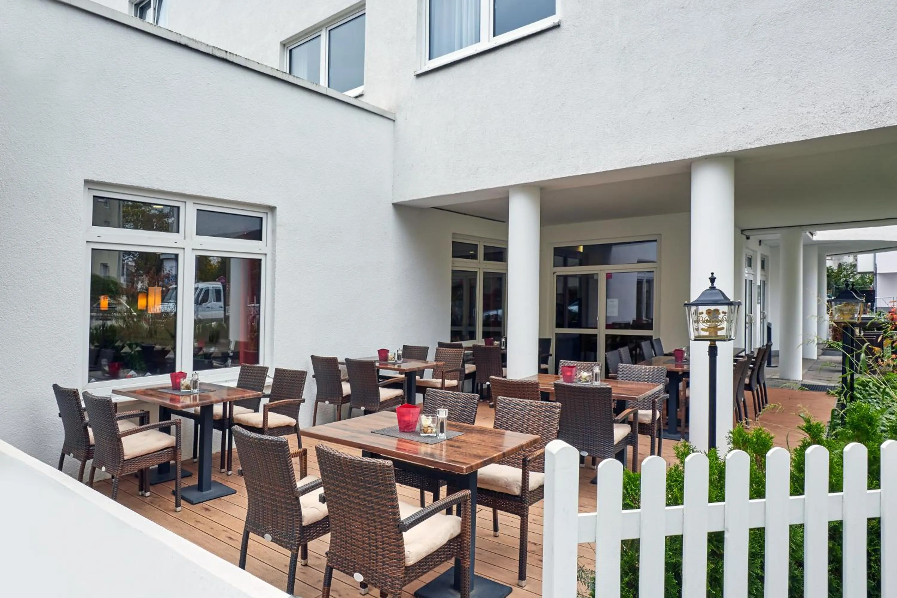 Restaurant/places to eat in H+ Hotel Darmstadt