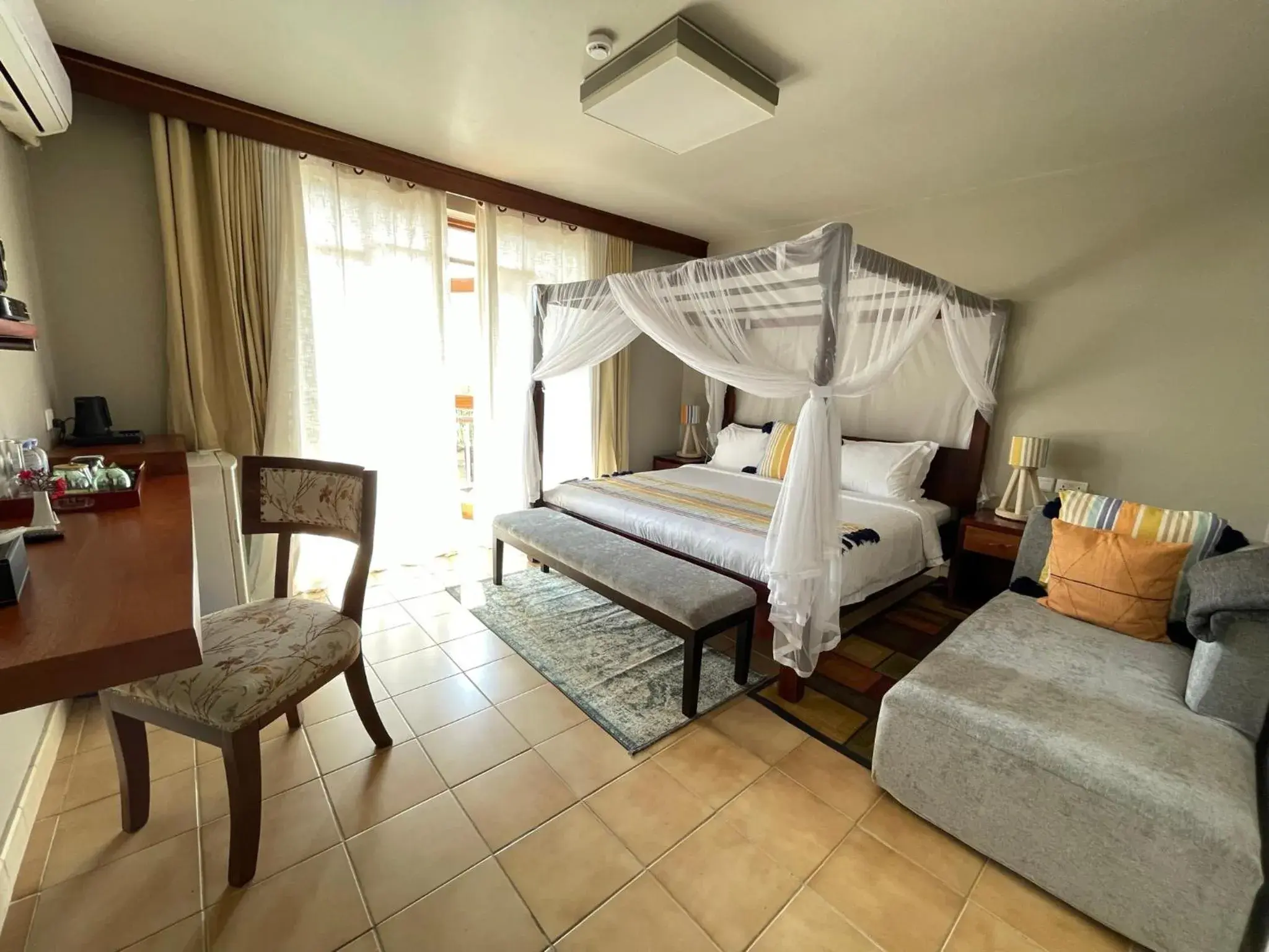 Deluxe Double Room - single occupancy in Governor's Residence Deluxe Double Room - single occupancy in Governor's Residence