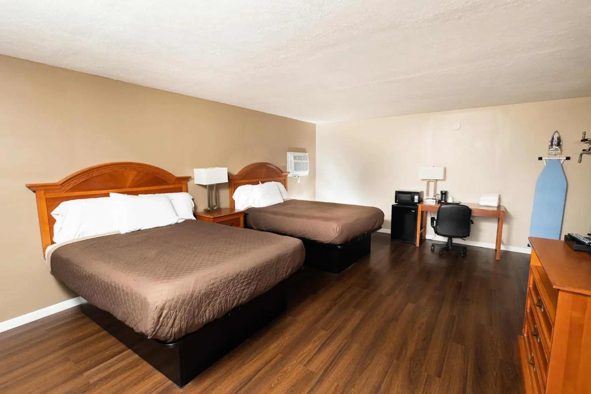 Double Room in Oxford Inn Double Room in Oxford Inn