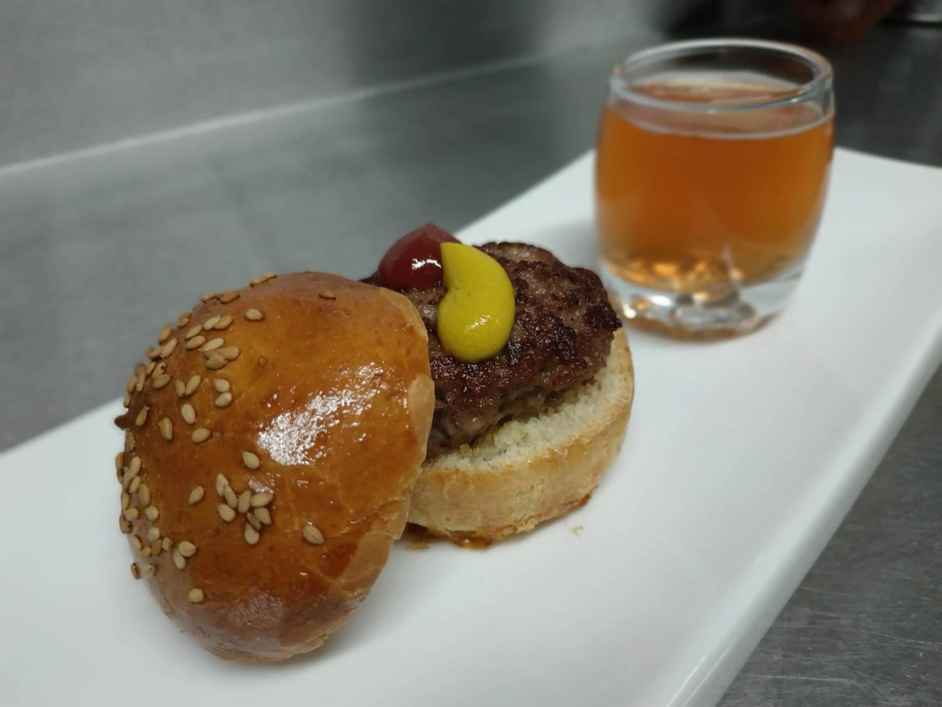 Food and drinks in Hotel Casa Vieja del Sastre