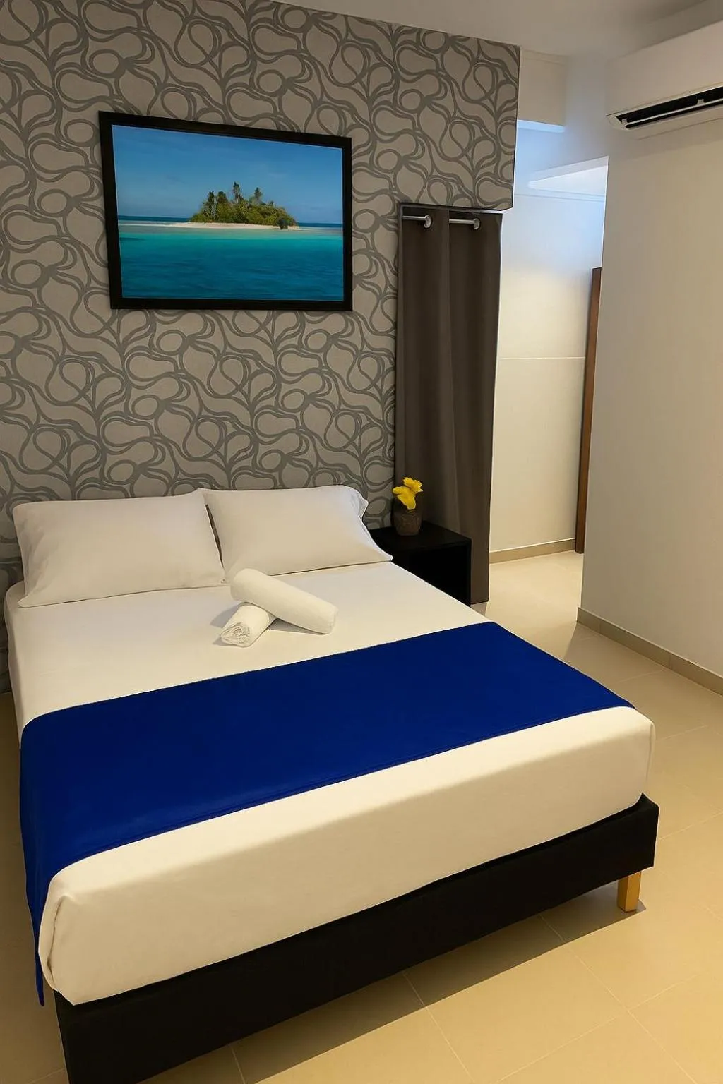 Bed in HOTEL COSTA AZUL SAI