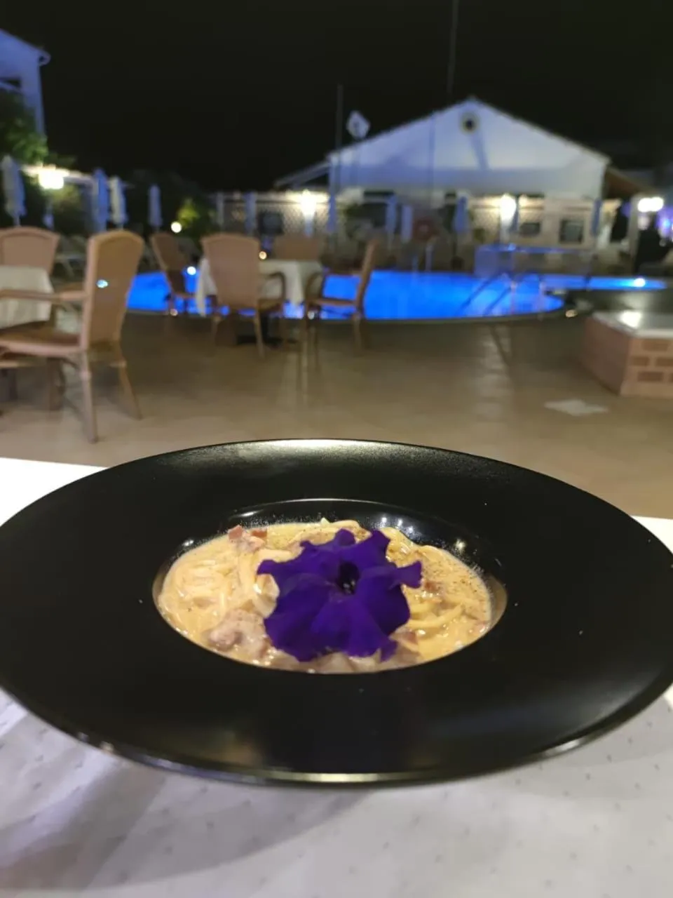 Restaurant/places to eat in Konstantina Apartments