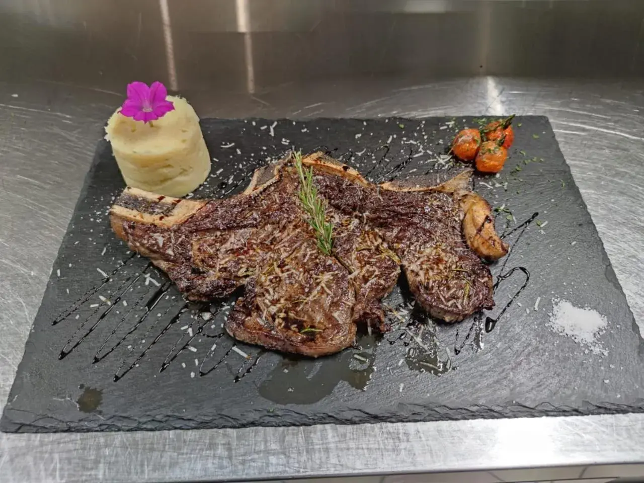 Restaurant/places to eat in Konstantina Apartments Restaurant/places to eat in Konstantina Apartments