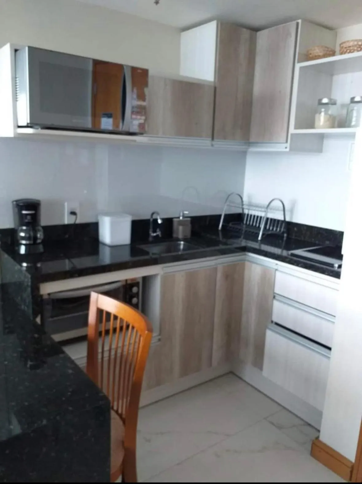 Tropical Executive Hotel N 619