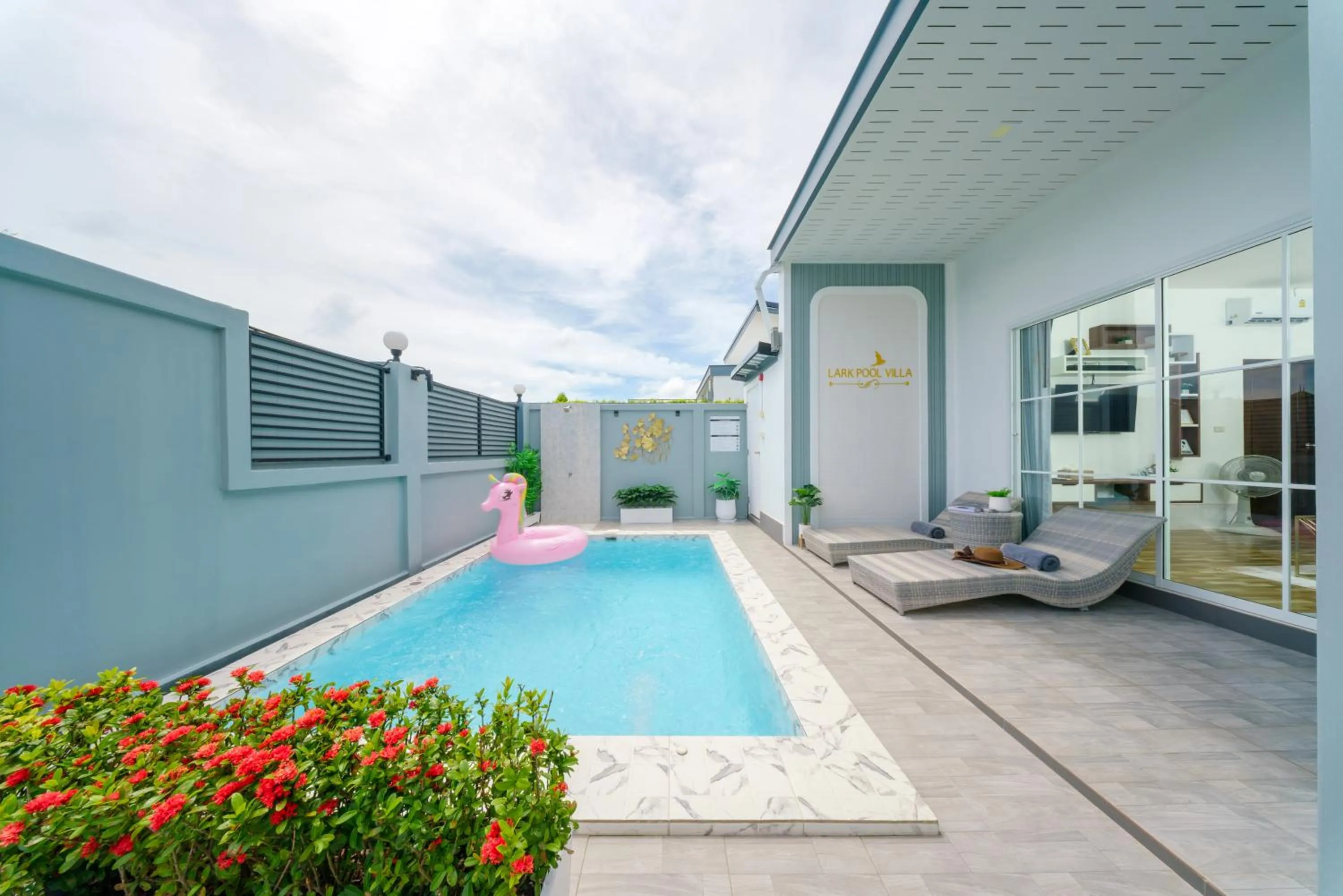 Swimming pool in Lark Pool Villa Aonang Krabi