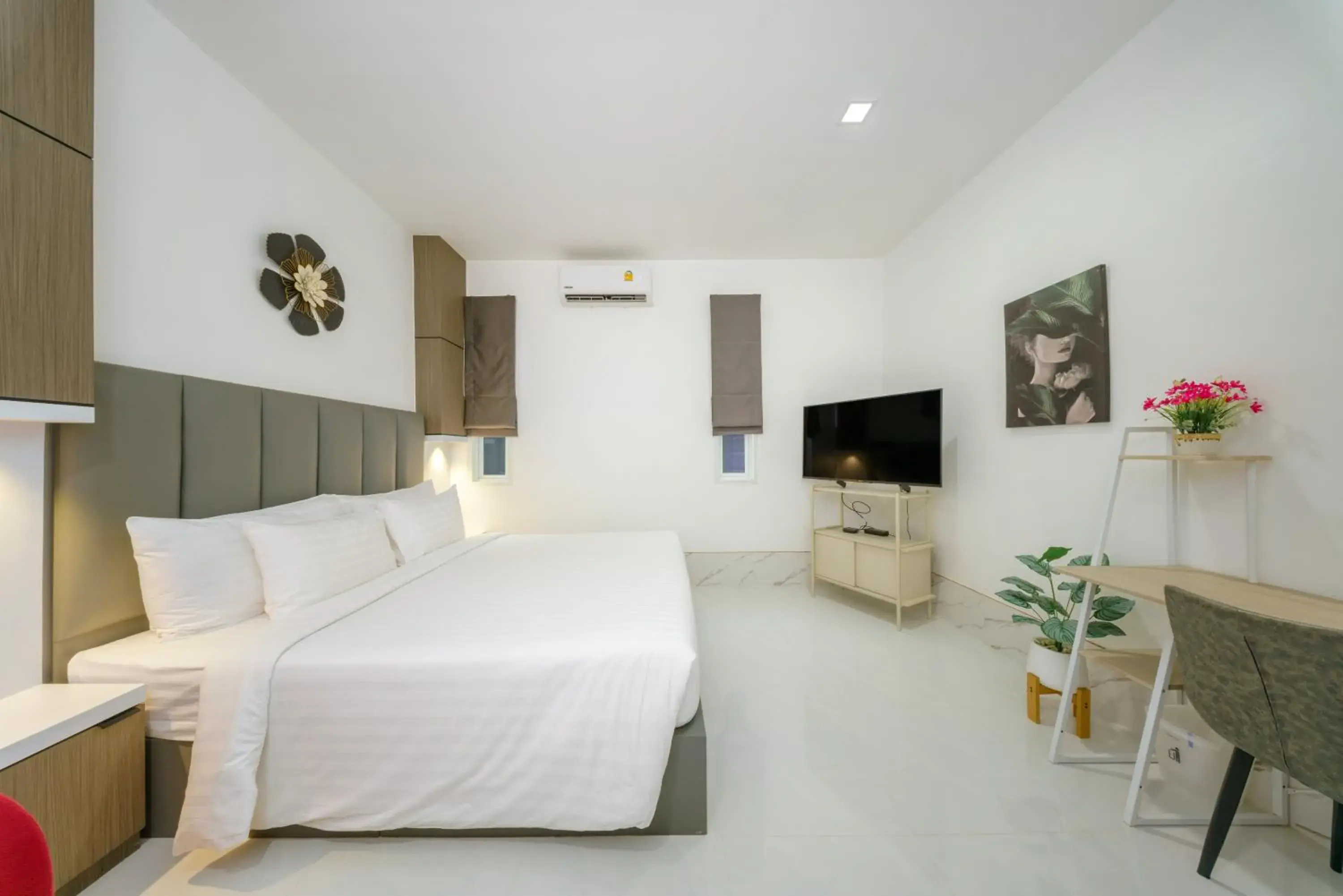 Bed in Lark Pool Villa Aonang Krabi Bed in Lark Pool Villa Aonang Krabi