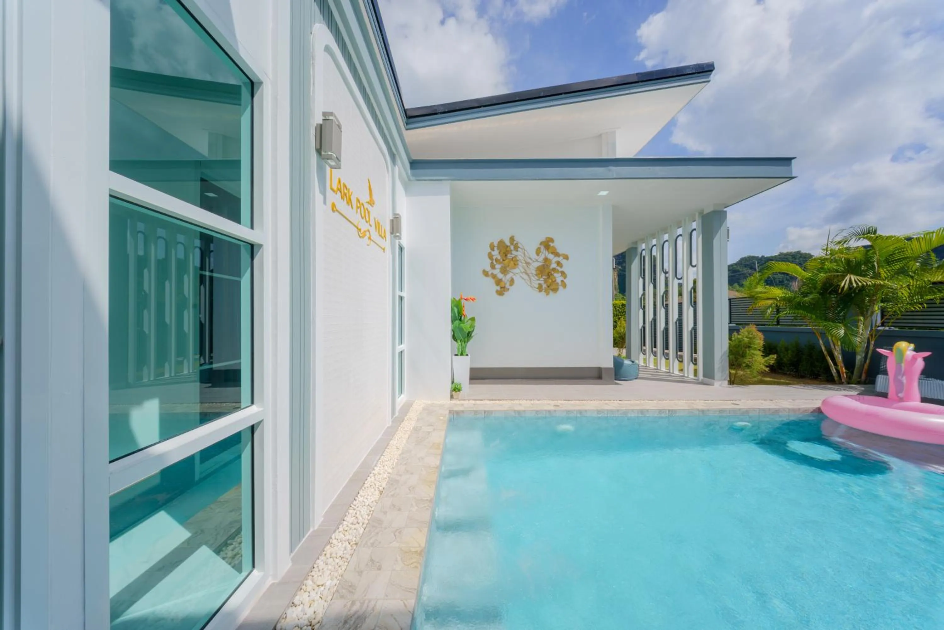 Swimming pool in Lark Pool Villa Aonang Krabi