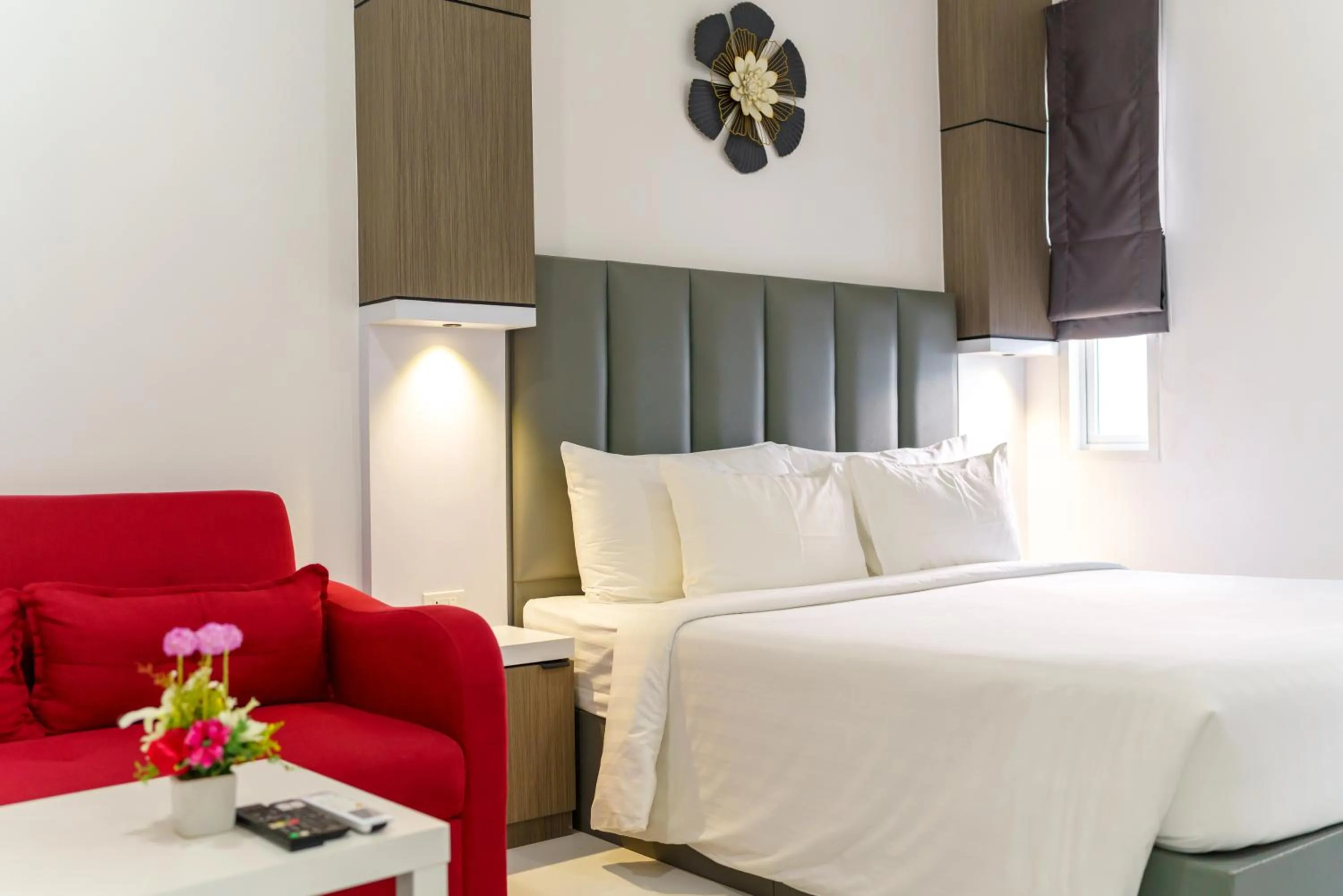 Bedroom, Bed in Lark Pool Villa Aonang Krabi