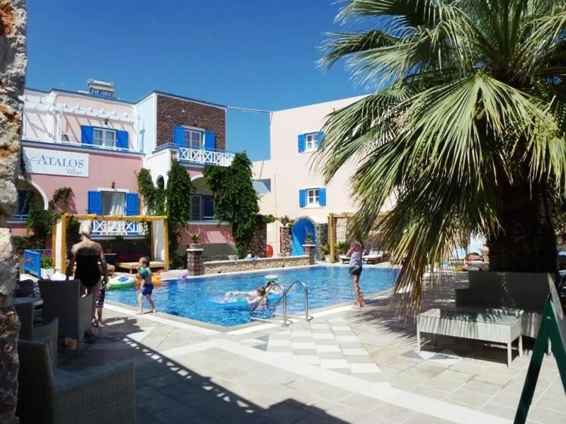 Facade/entrance in Atalos Suites