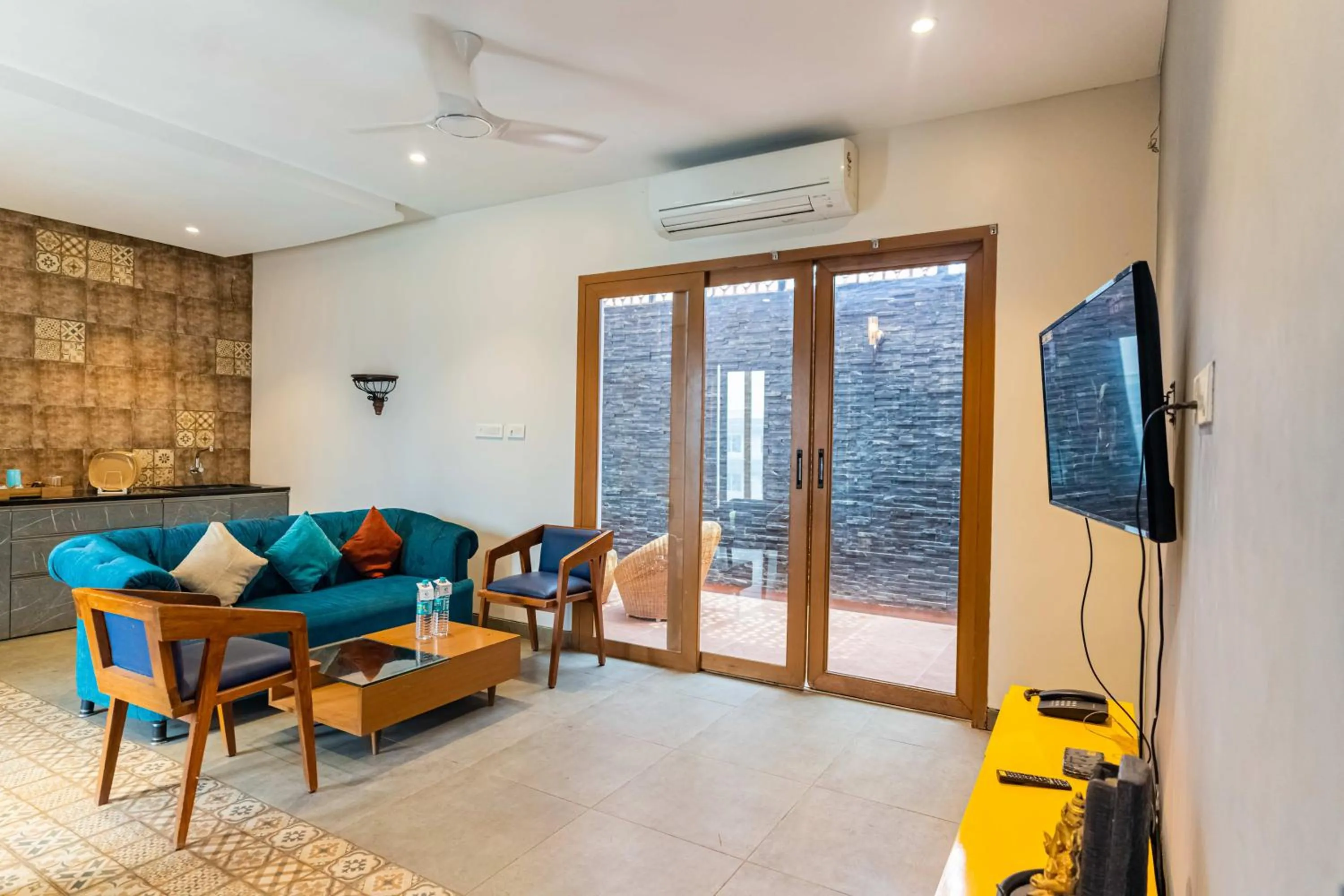 Seating area in Hotel Aalia