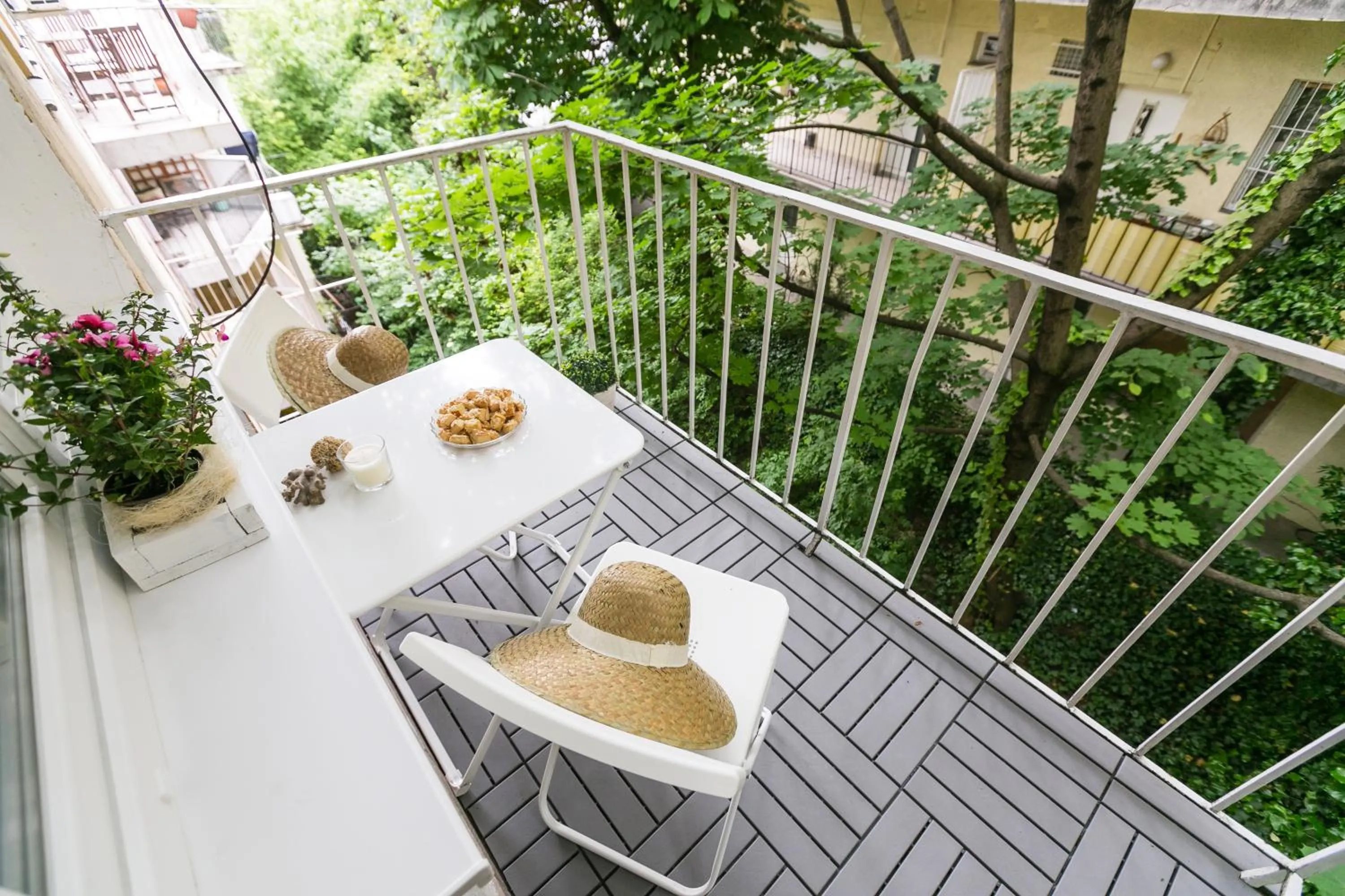 Peaceful Apartment near Buda Castle and Chain Bridge