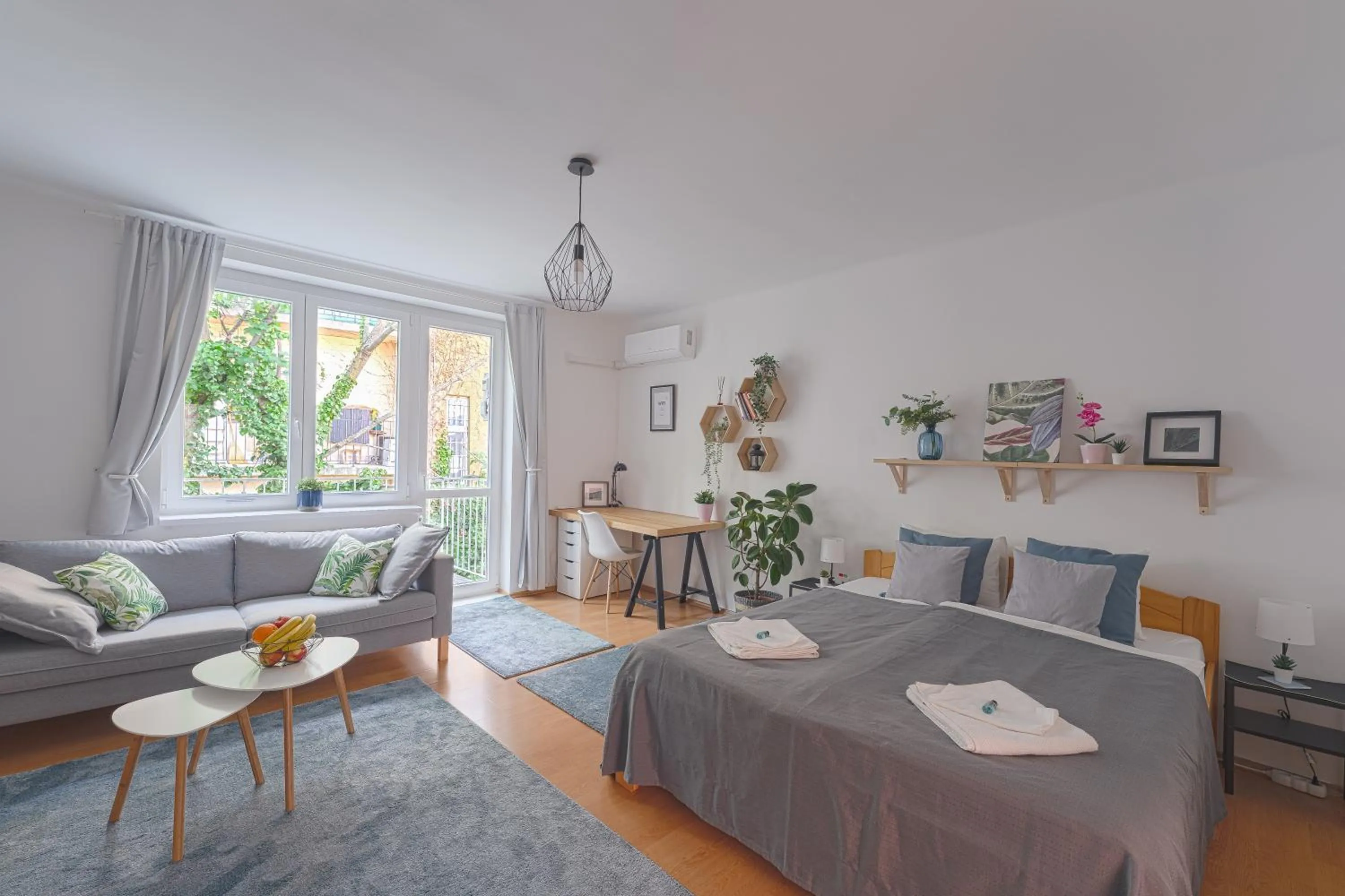 Peaceful Apartment near Buda Castle and Chain Bridge