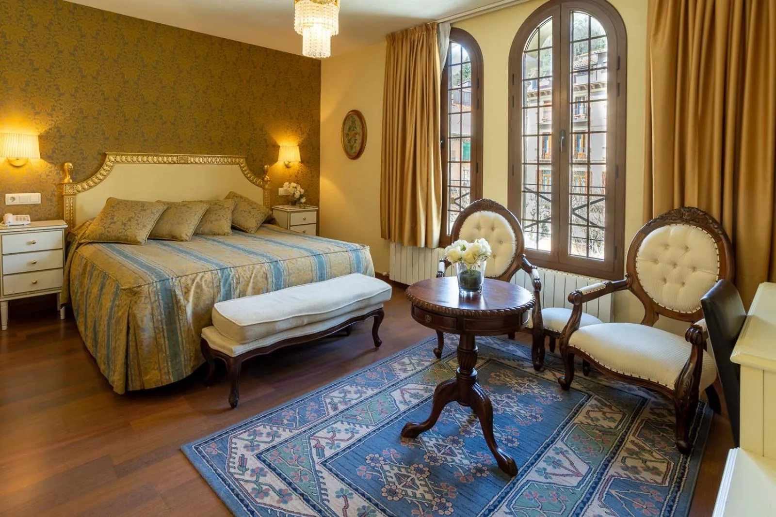 Photo of the whole room, Bed in Hotel de Camprodón