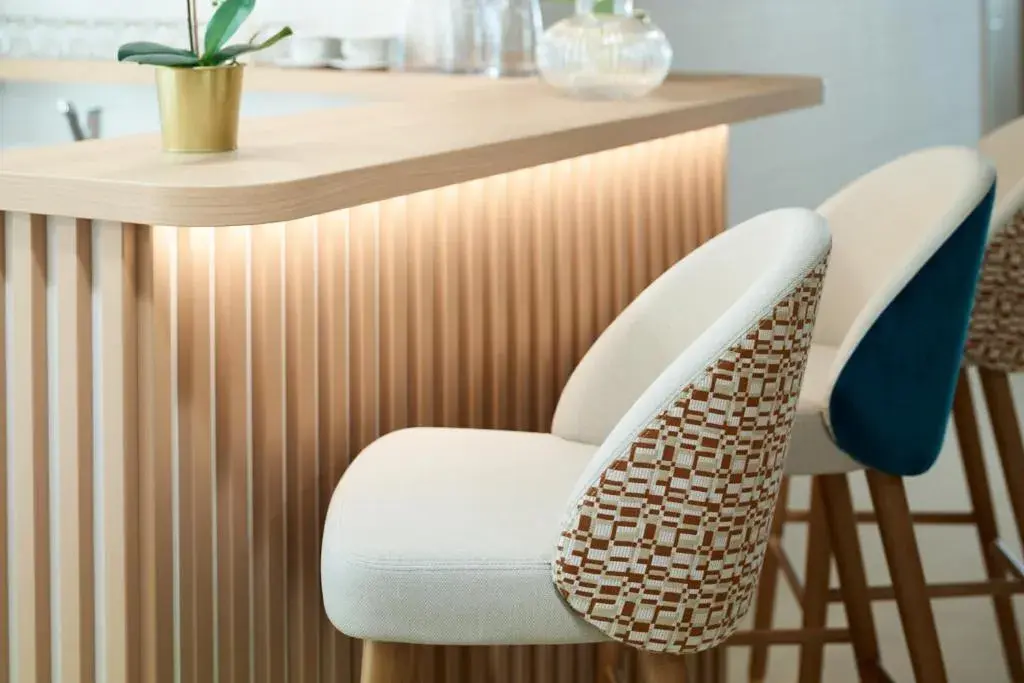 Property building in Zenao Appart'hôtels Suresnes Property building in Zenao Appart'hôtels Suresnes