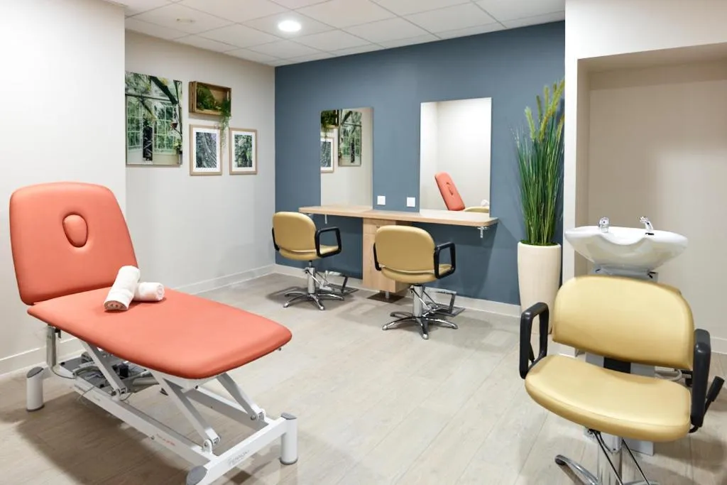 Spa and wellness centre/facilities in Zenao Appart'hôtels Suresnes