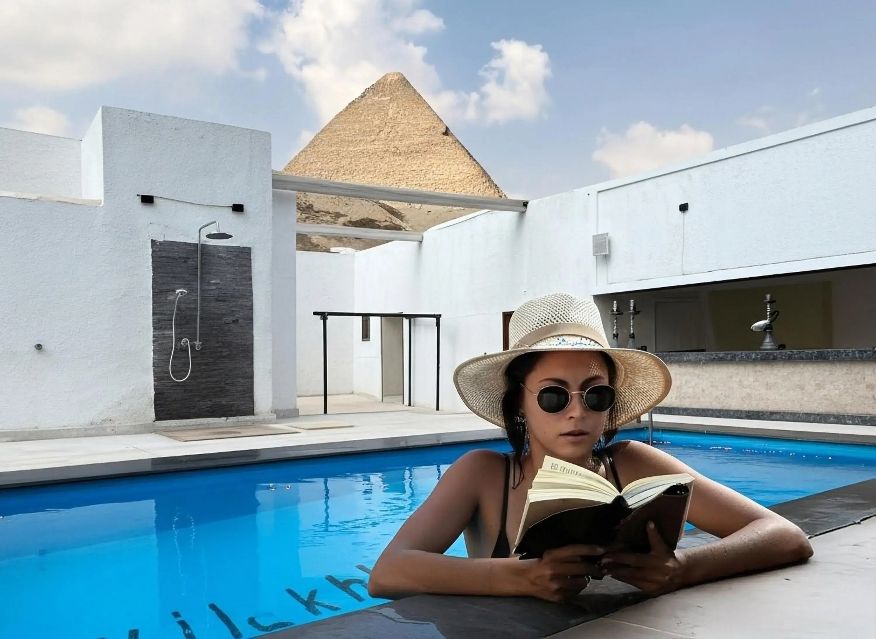 Swimming pool in Villa Khufu Pyramids Hotel Swimming pool in Villa Khufu Pyramids Hotel