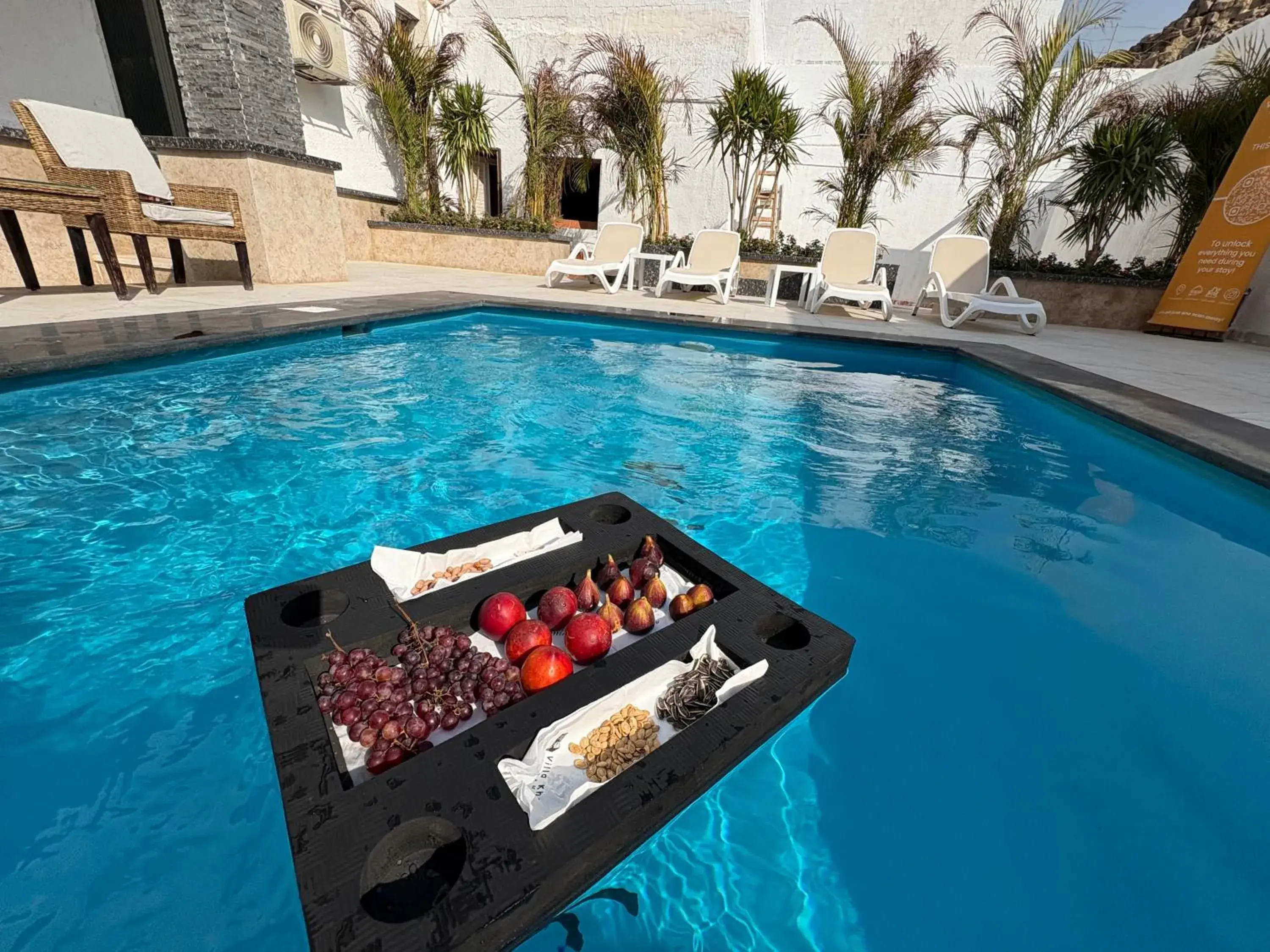 Swimming pool in Villa Khufu Pyramids Hotel Swimming pool in Villa Khufu Pyramids Hotel