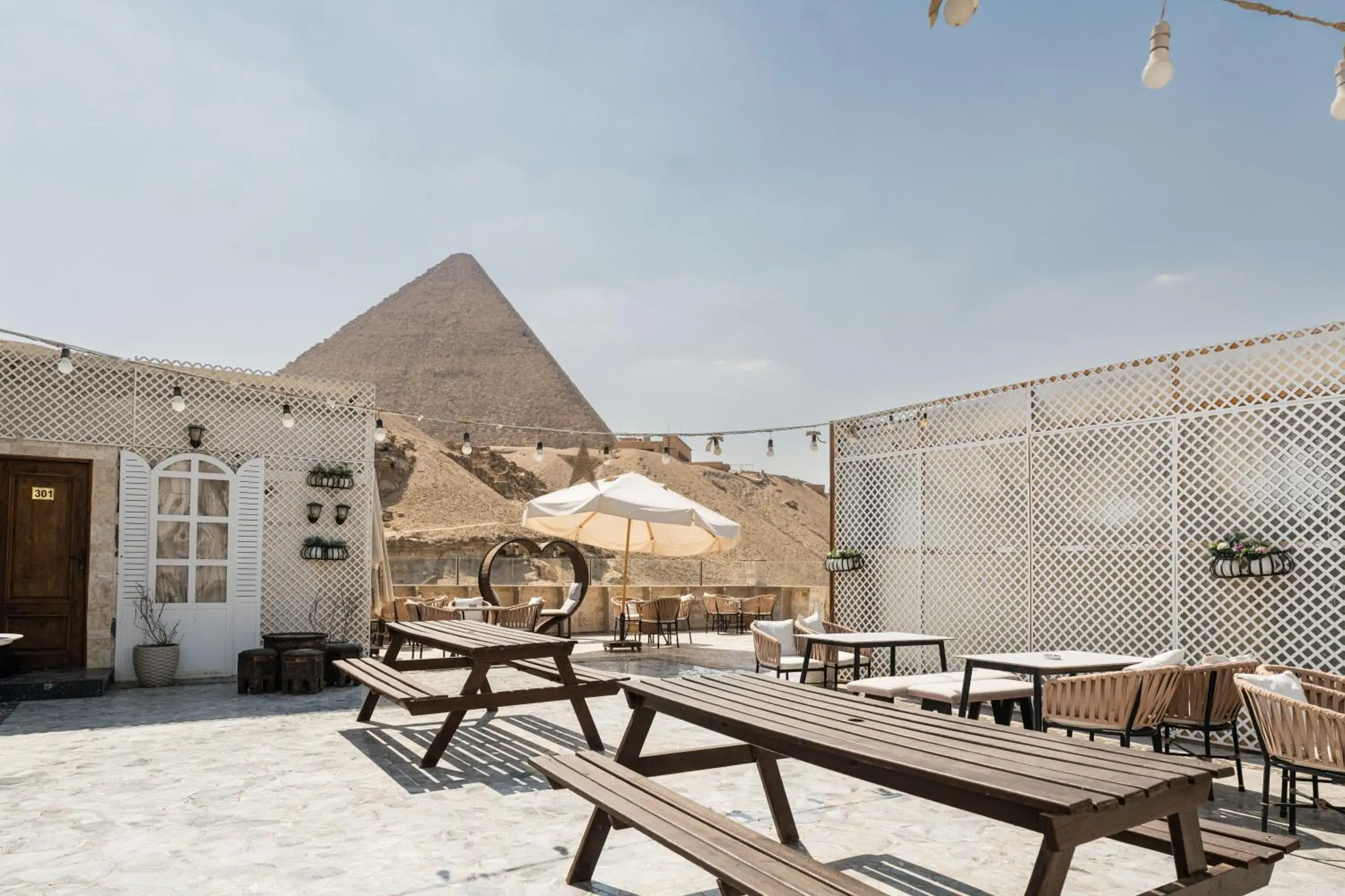 Restaurant/places to eat in Villa Khufu Pyramids Hotel Restaurant/places to eat in Villa Khufu Pyramids Hotel