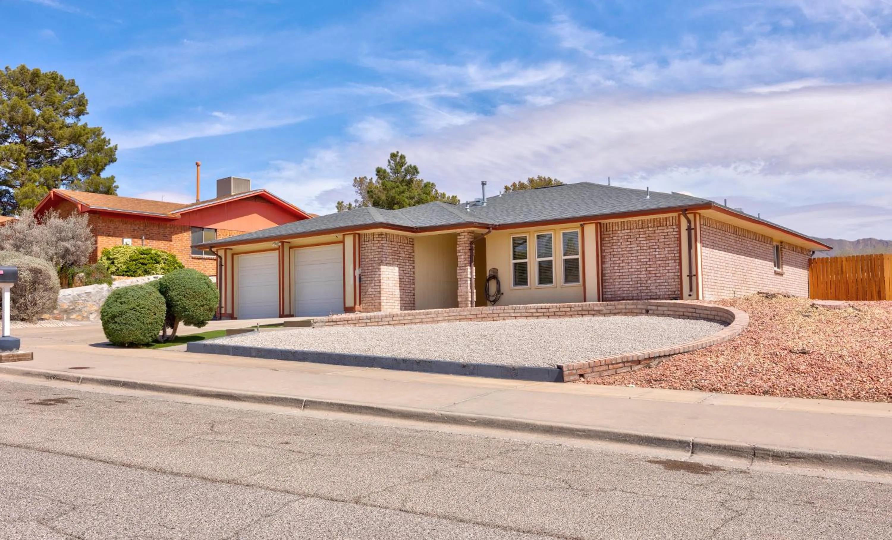 Street view in Home with Mountain View/Pool/Tub