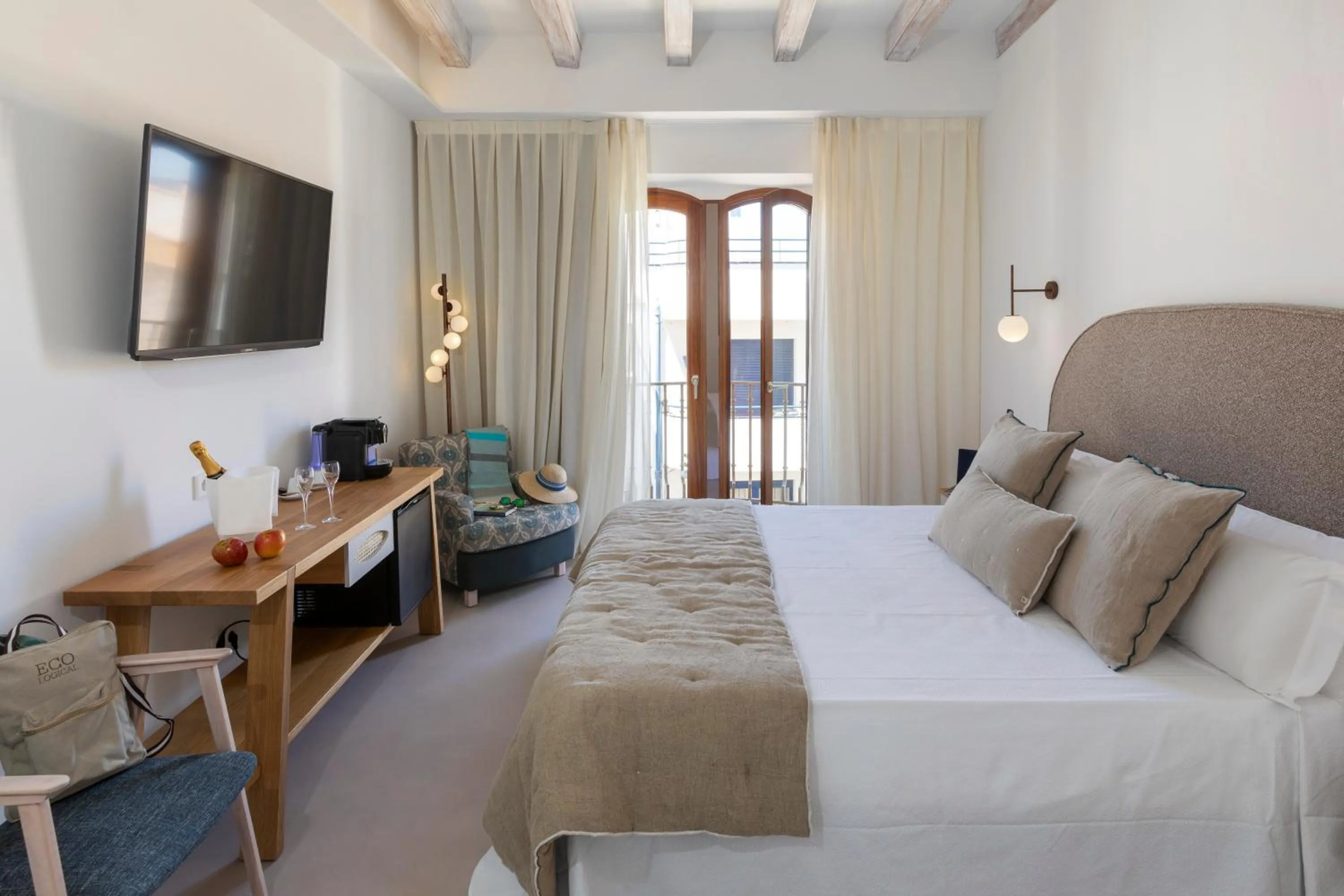 TV and multimedia, Bed in Hotel Spa Porto Cristo