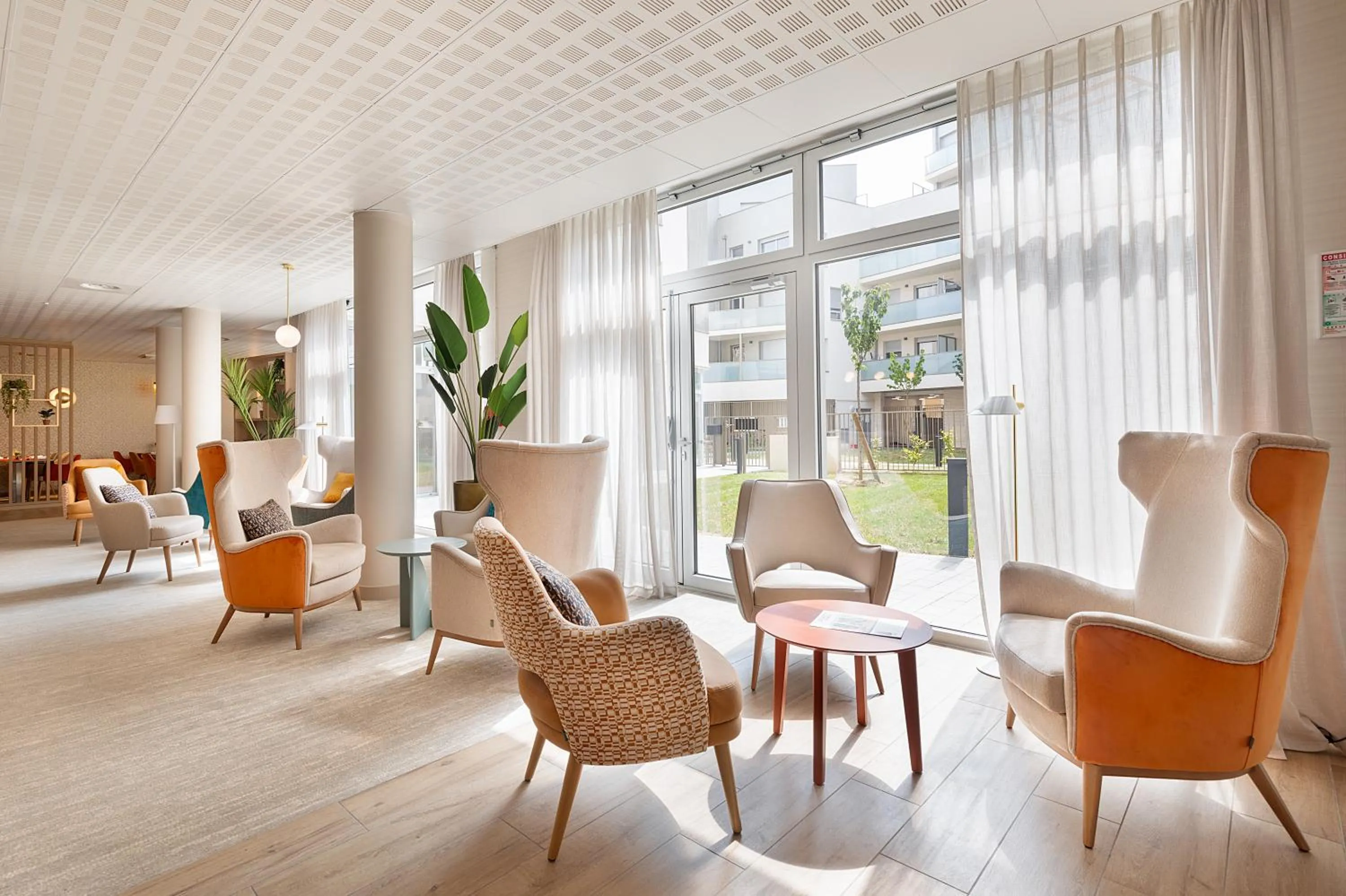 Living room in Zenao Appart'hôtels Montreuil