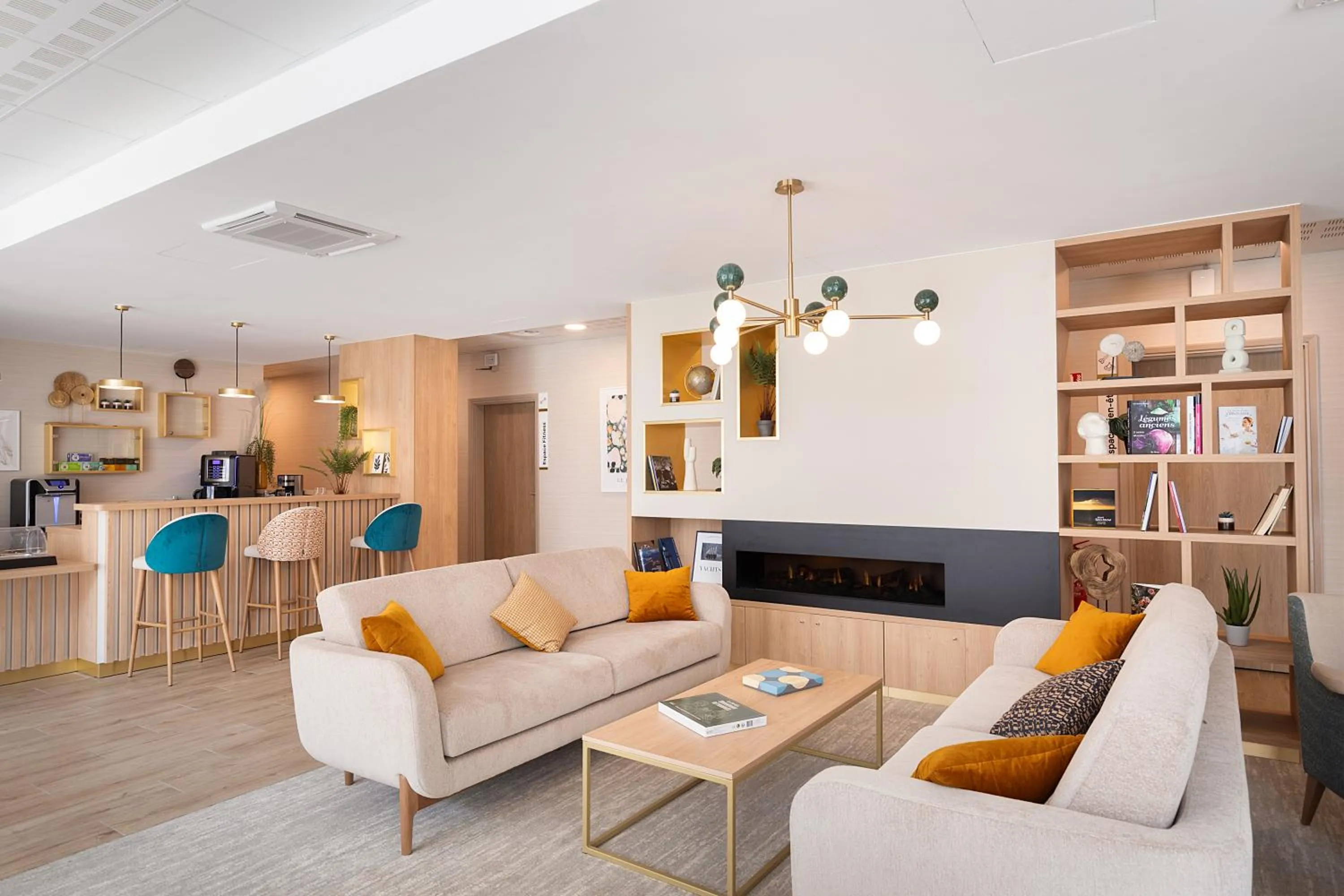 Lobby or reception in Zenao Appart'hôtels Montreuil