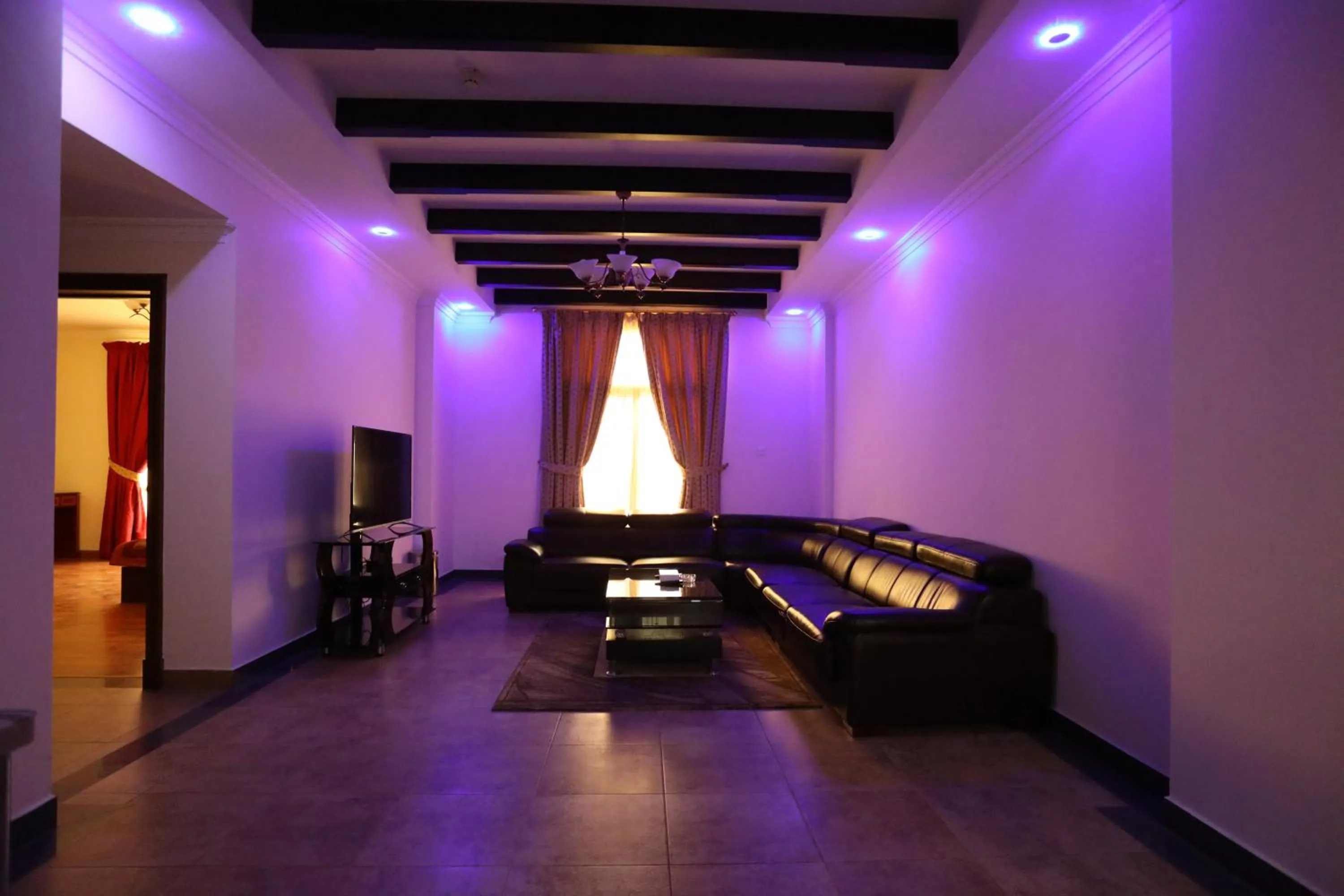 TV and multimedia in Pearl Bahrain Suites