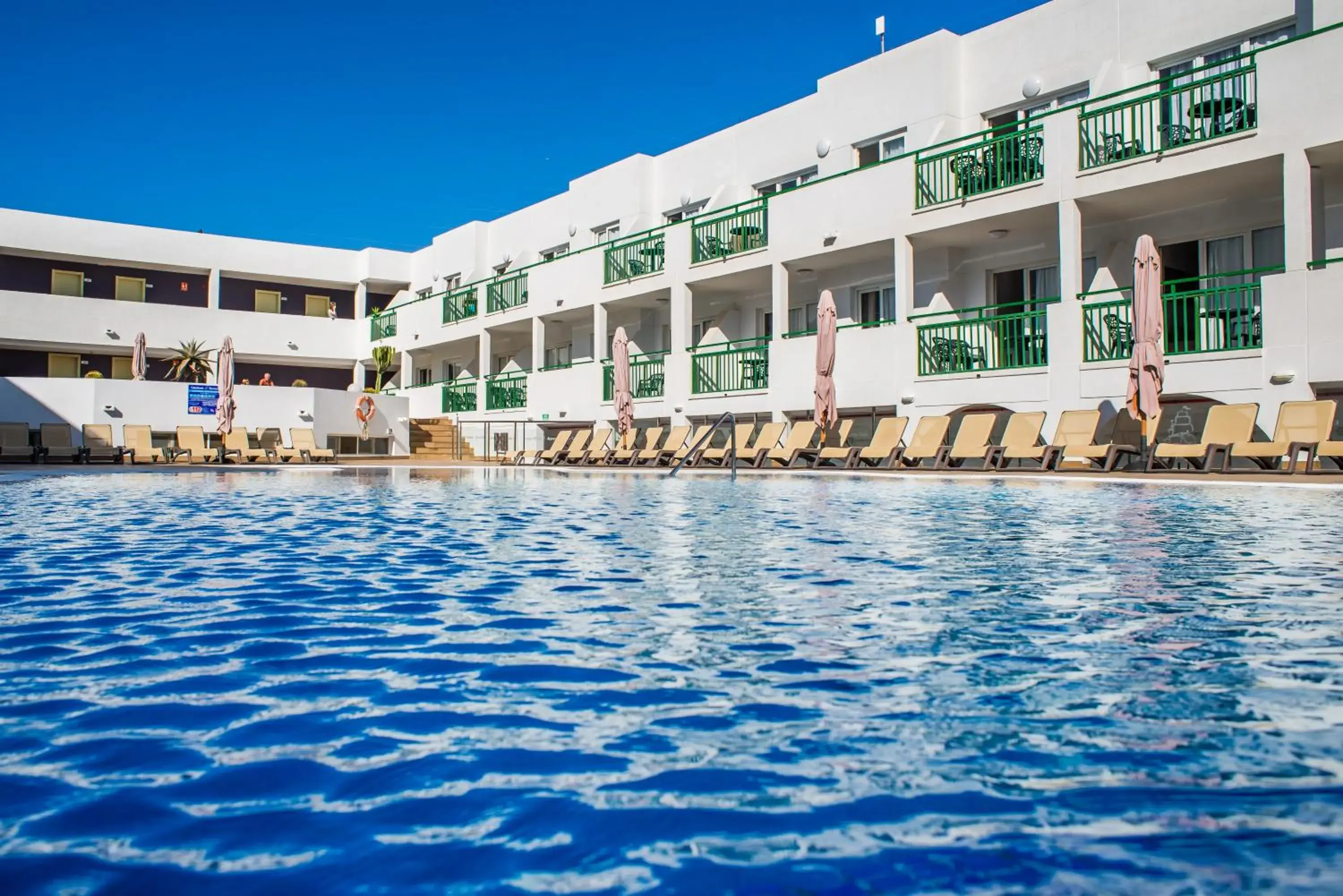 Pool view in Dunas Club - Hotel & Apartamentos Pool view in Dunas Club - Hotel & Apartamentos