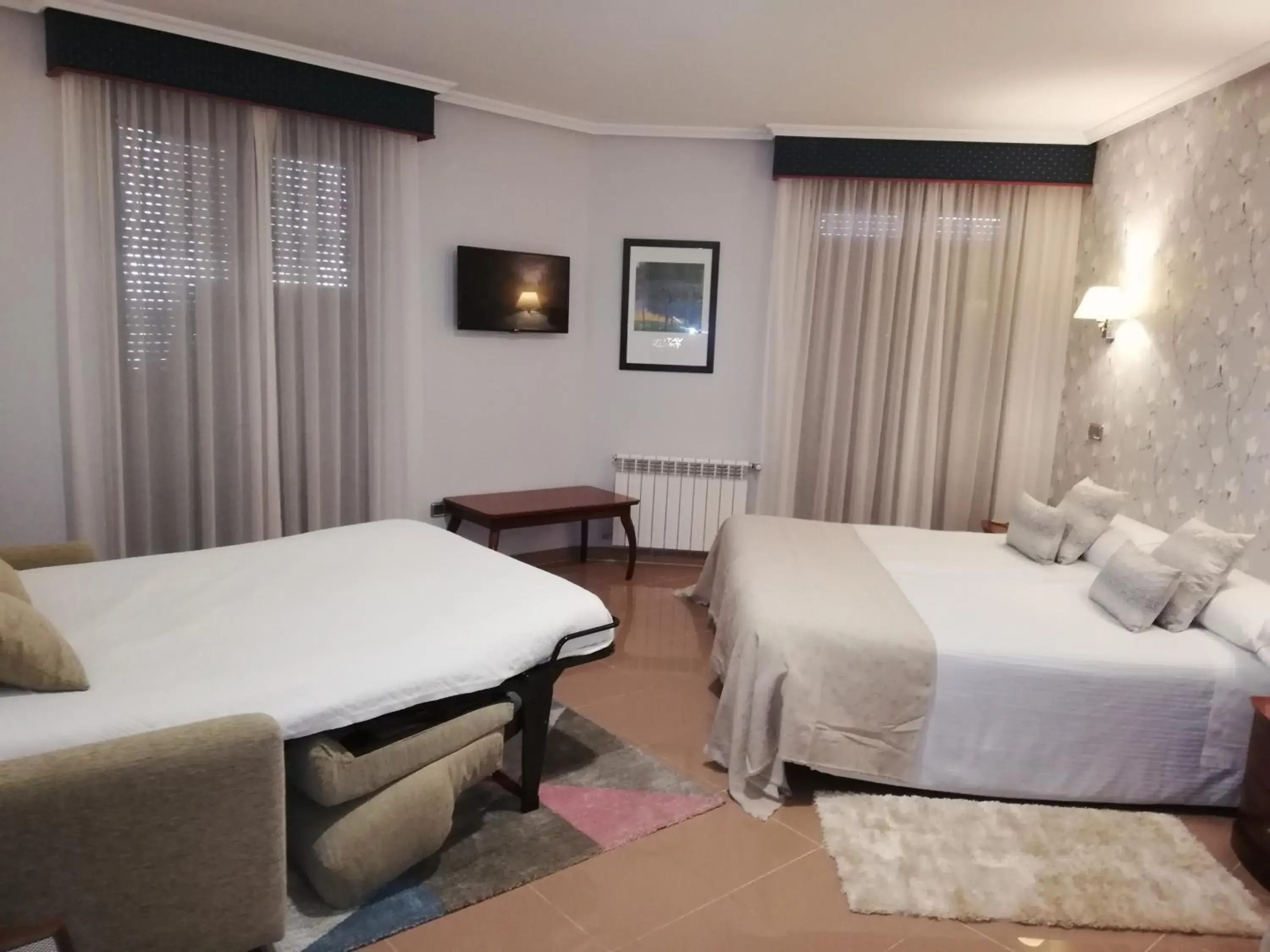 Twin Room with Extra Bed in Hotel Las Moradas Twin Room with Extra Bed in Hotel Las Moradas