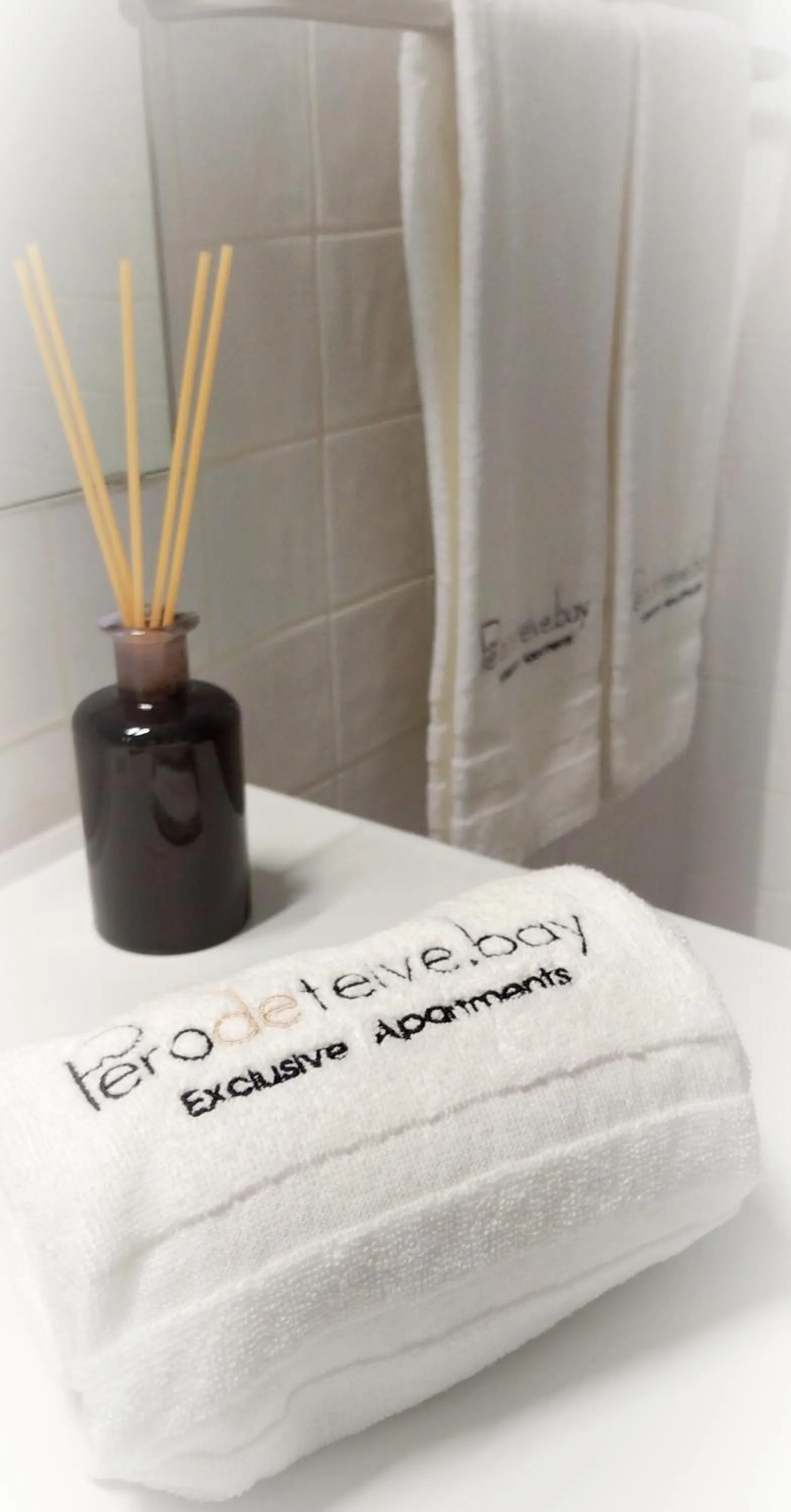 Toilet in Pêro Teive Bay Apartments Hotel