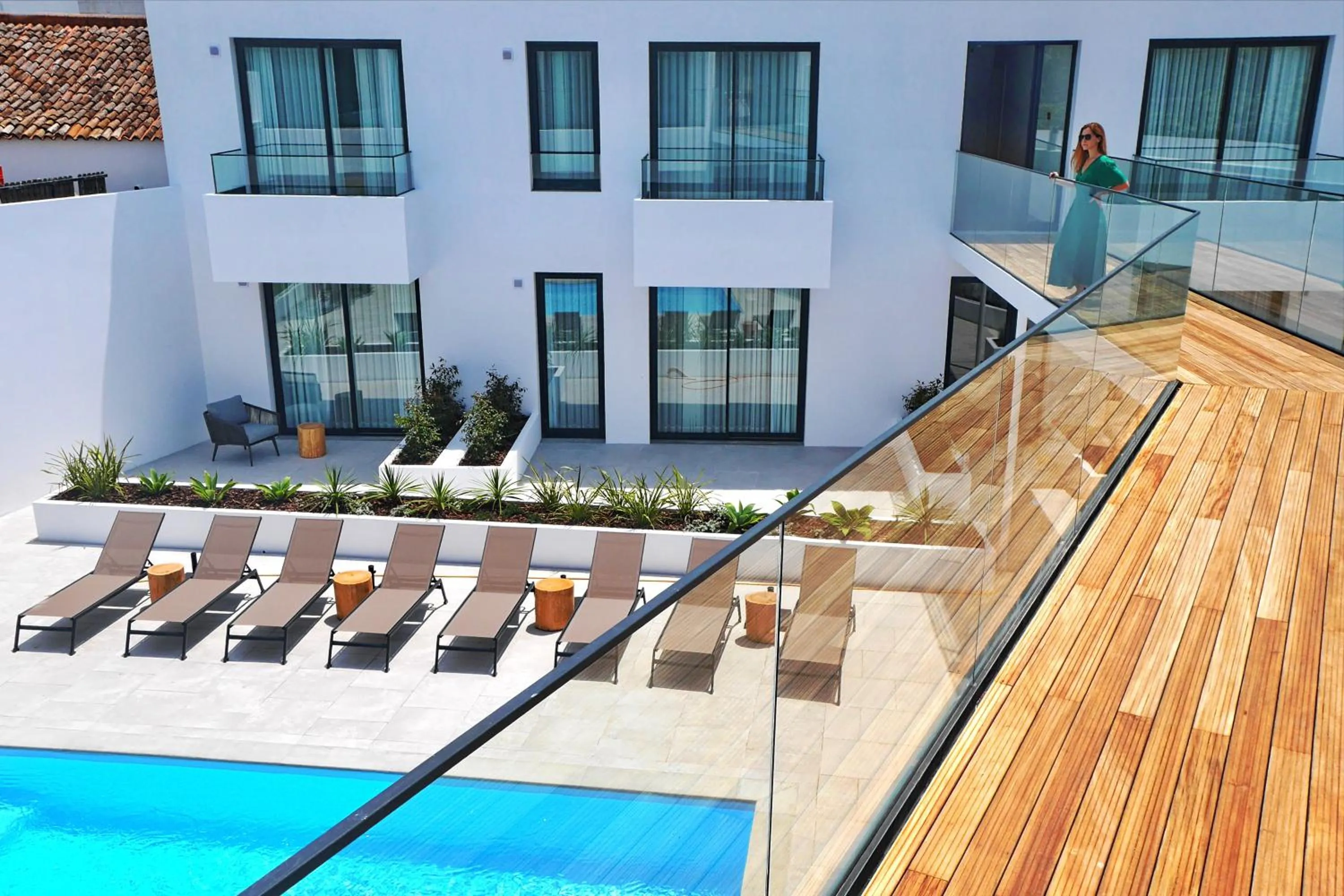 Property building in Pêro Teive Bay Apartments Hotel